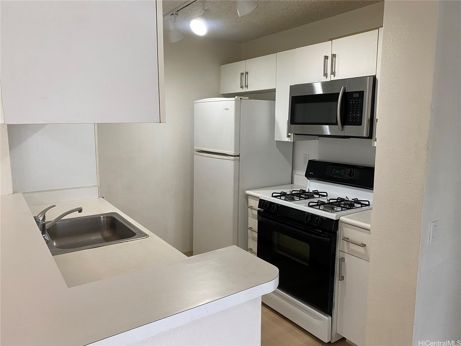 91-238 Hanapouli Circle  Unit 27H