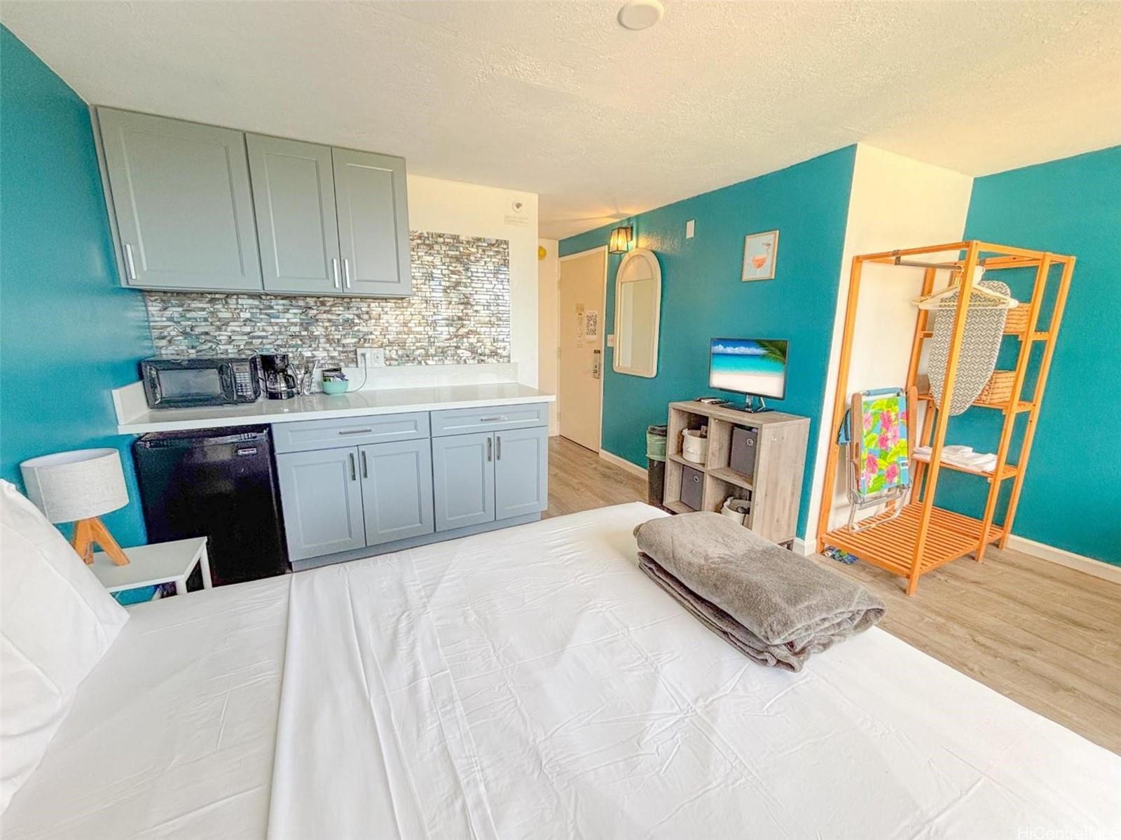 444 Niu Street 1105