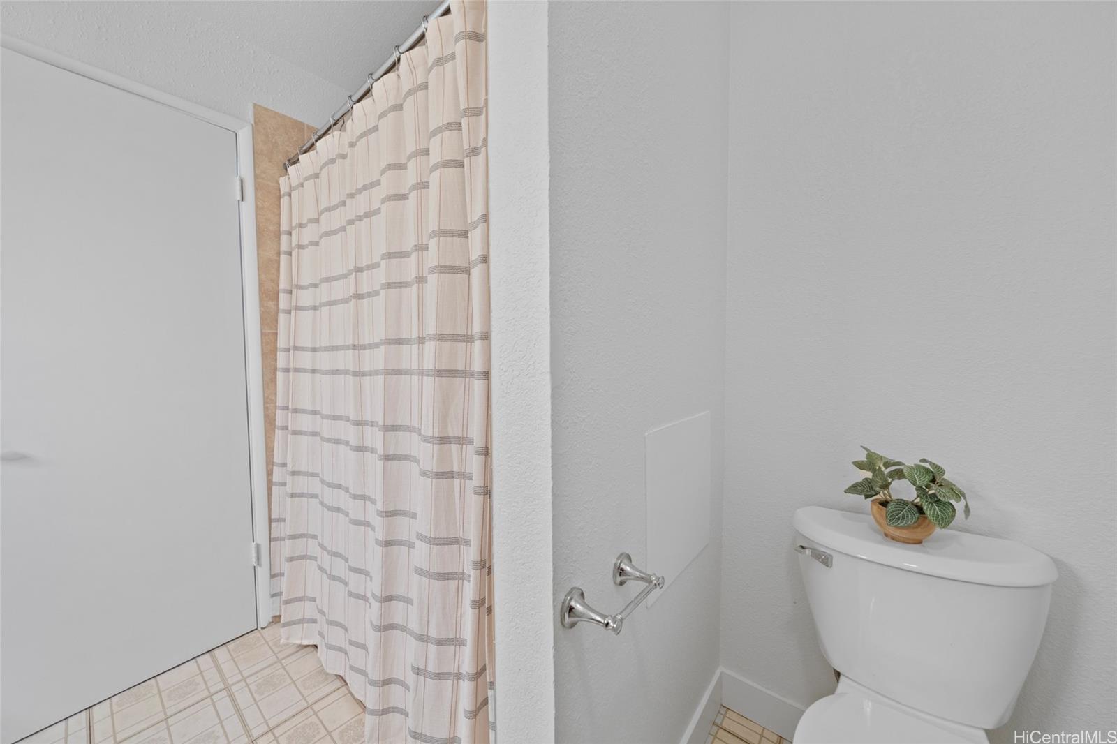 2069 California Avenue  Unit 24H