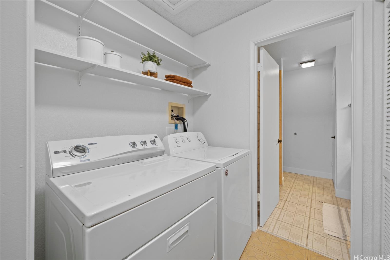 2069 California Avenue  Unit 24H