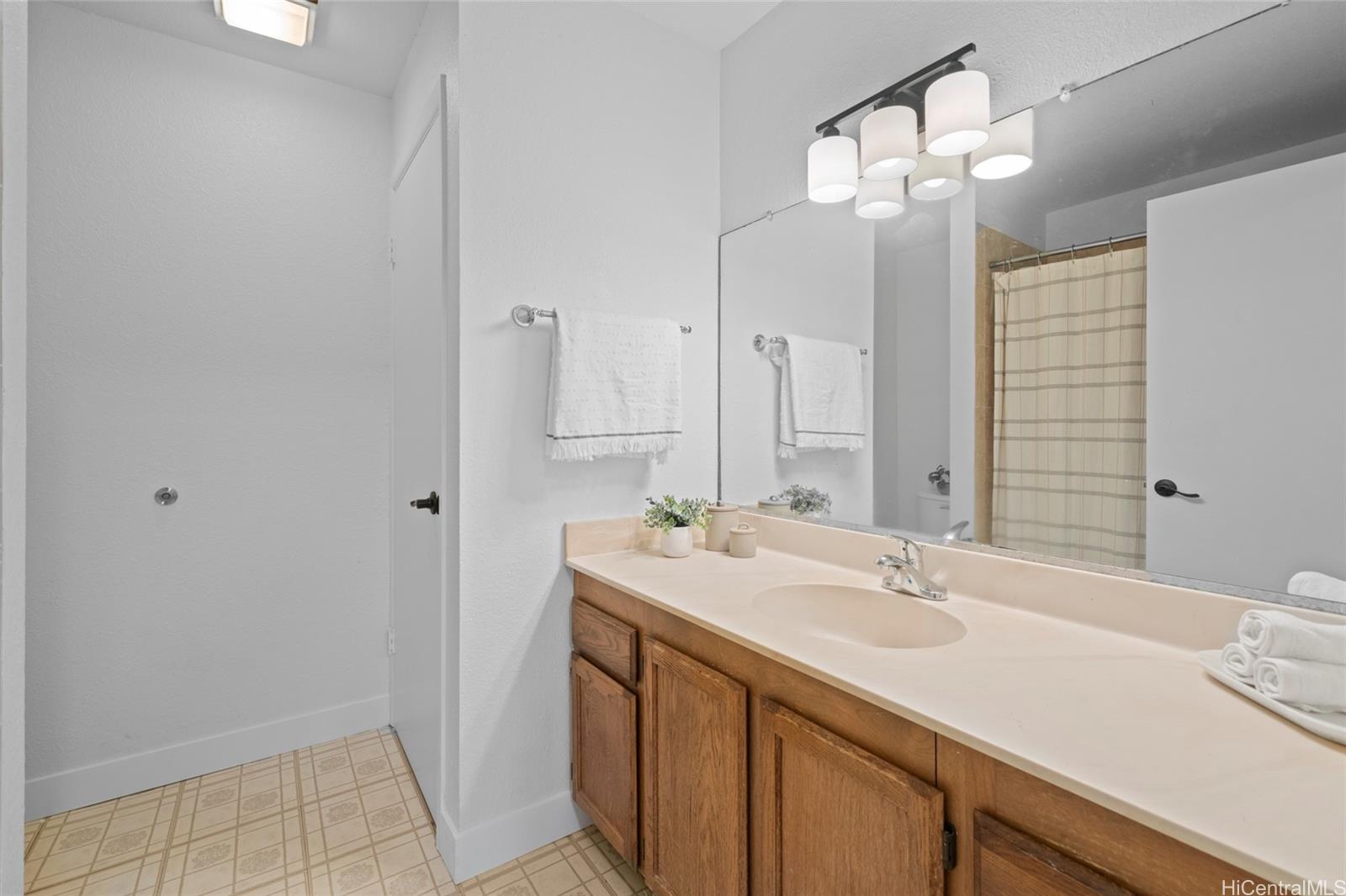 2069 California Avenue  Unit 24H