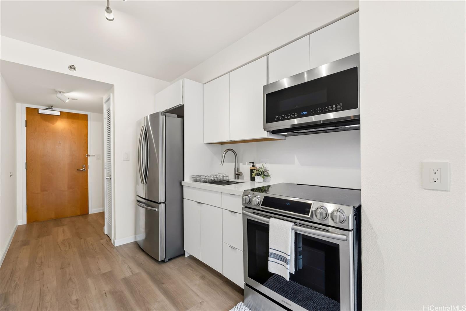 545 Queen Street  Unit 543