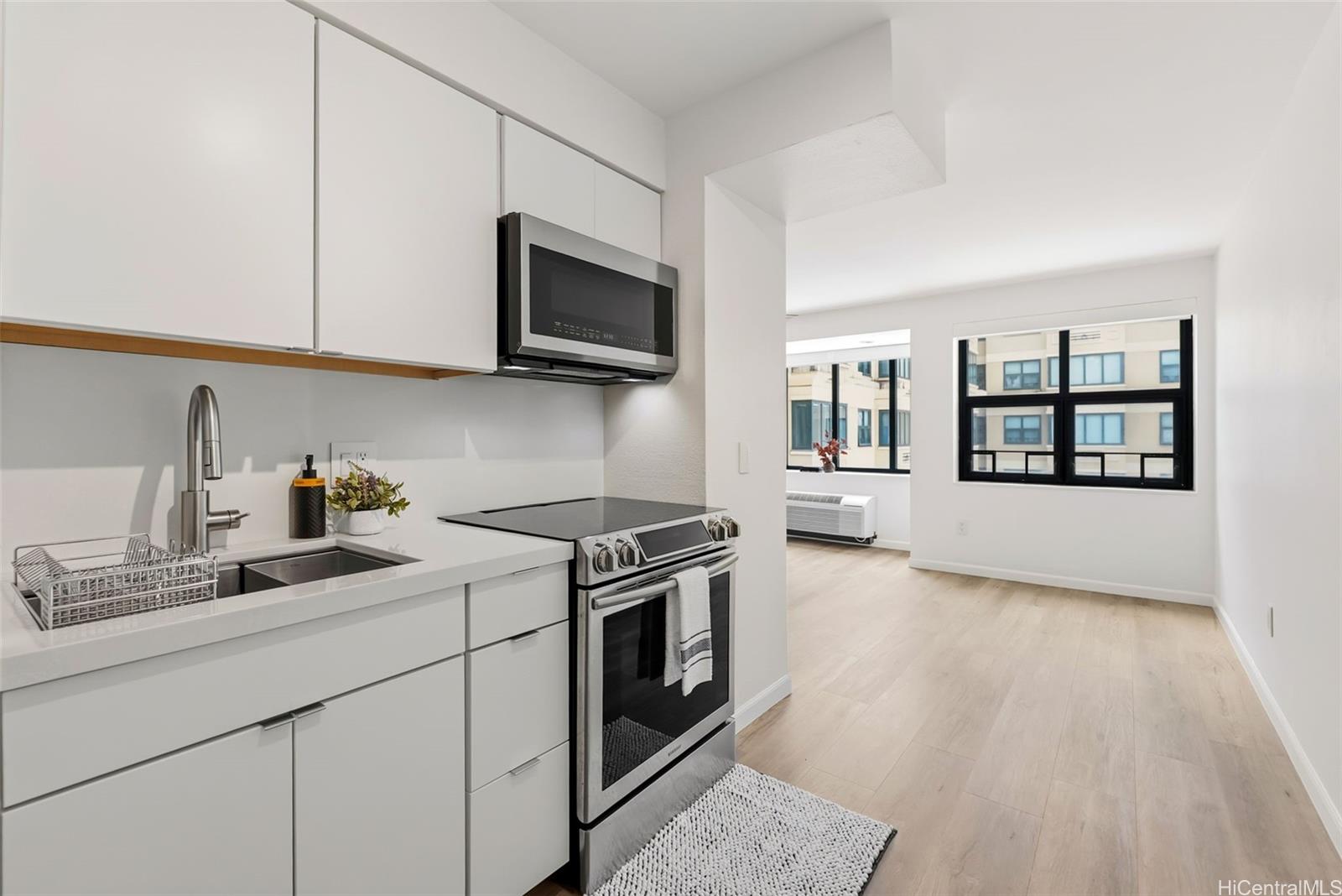 545 Queen Street  Unit 543