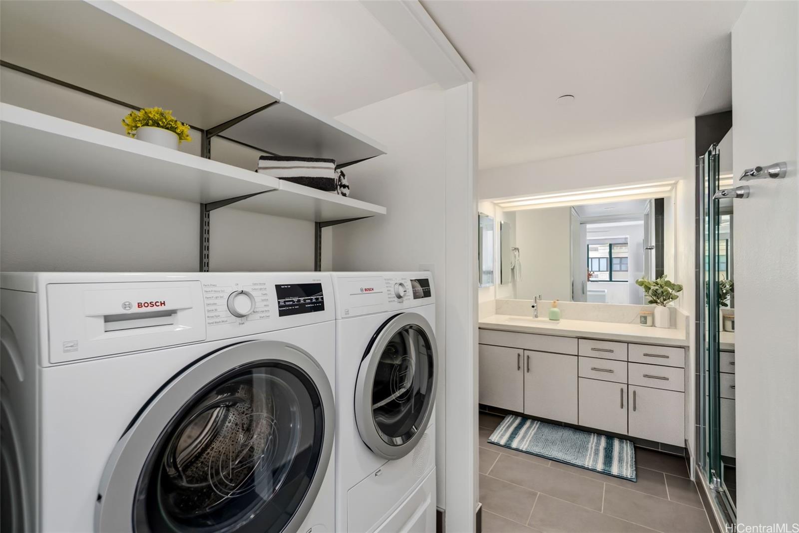 545 Queen Street  Unit 543