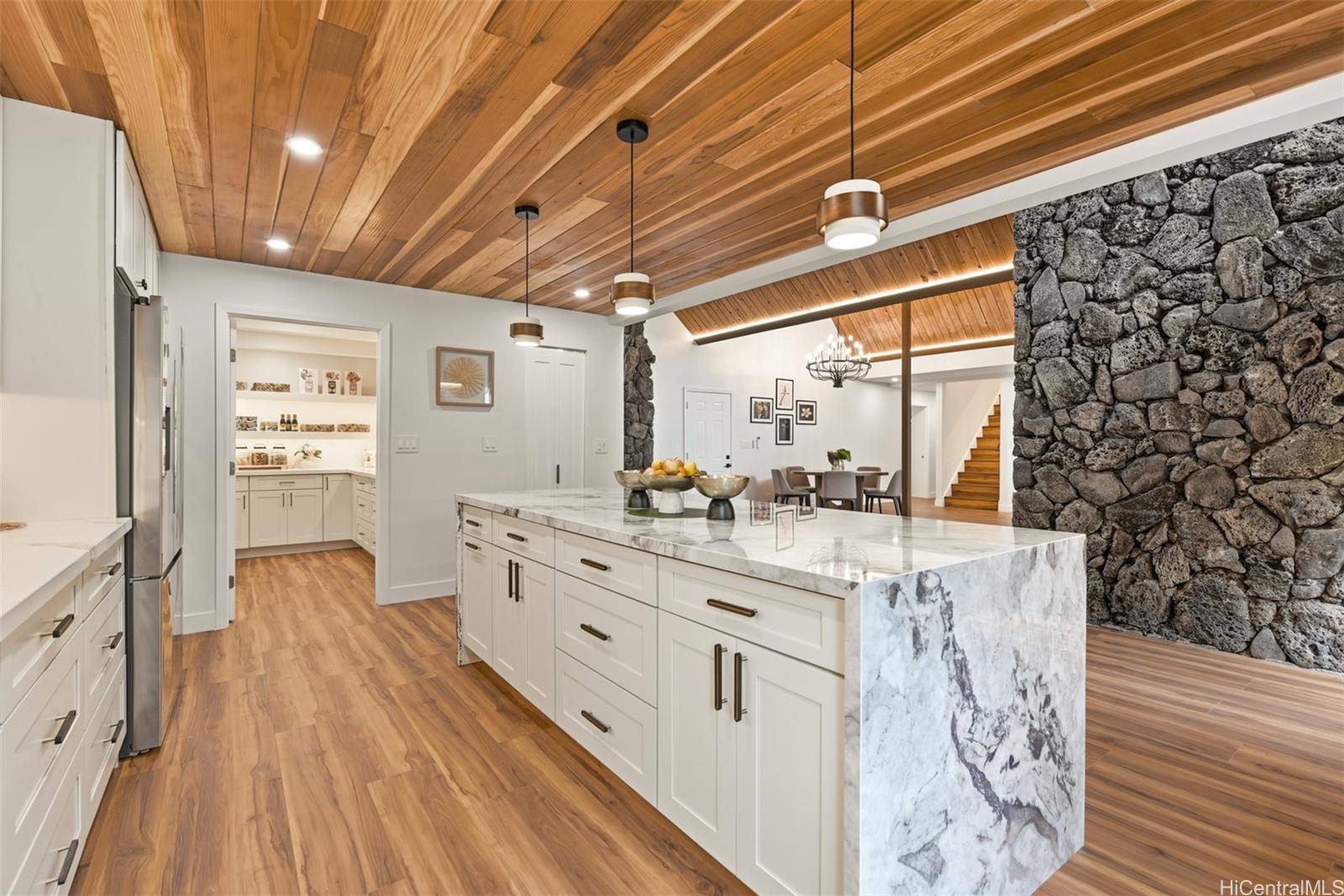 337 Wanaao Road