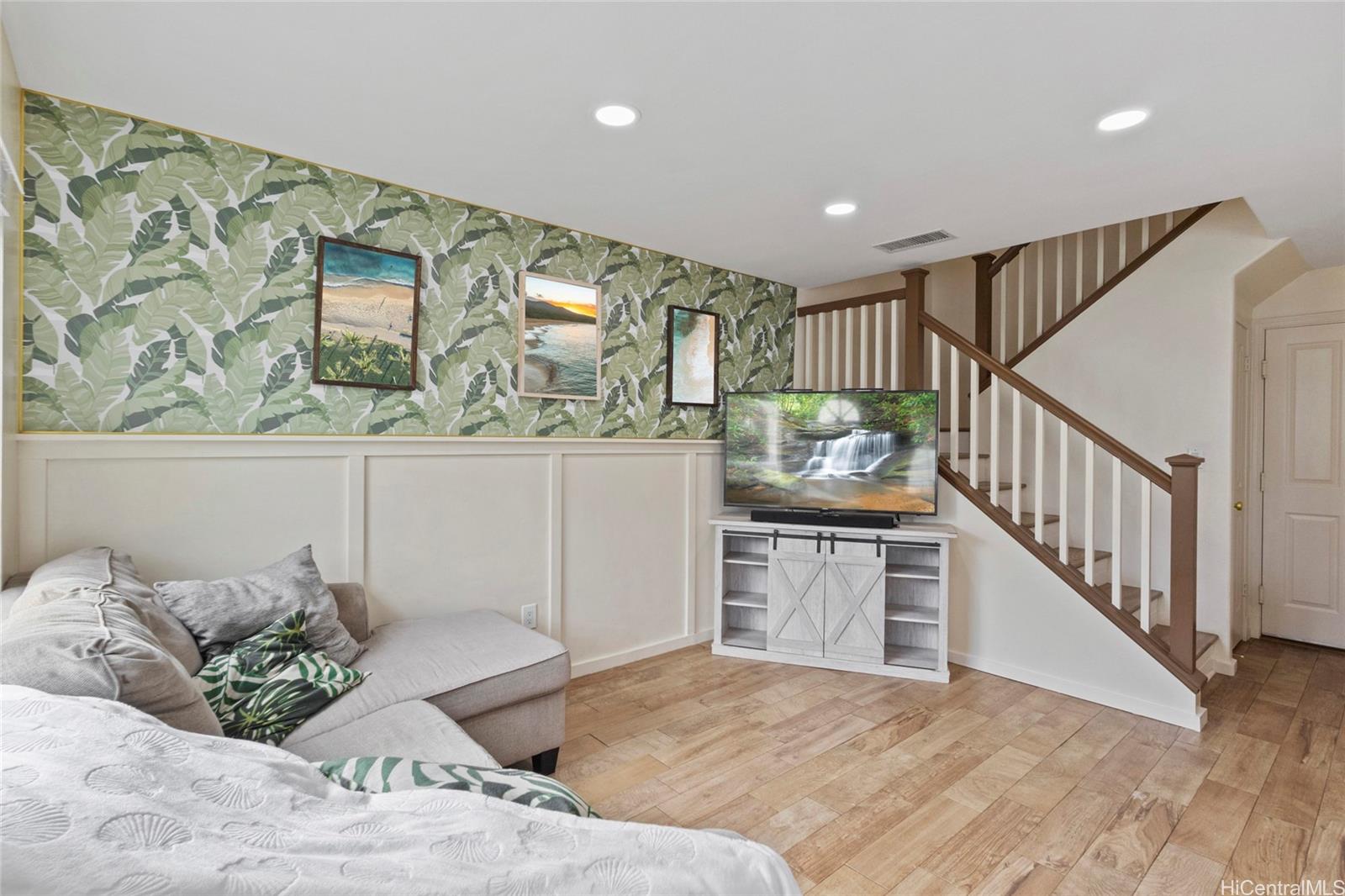 91-1031 Kaimalie Street  Unit 4E2