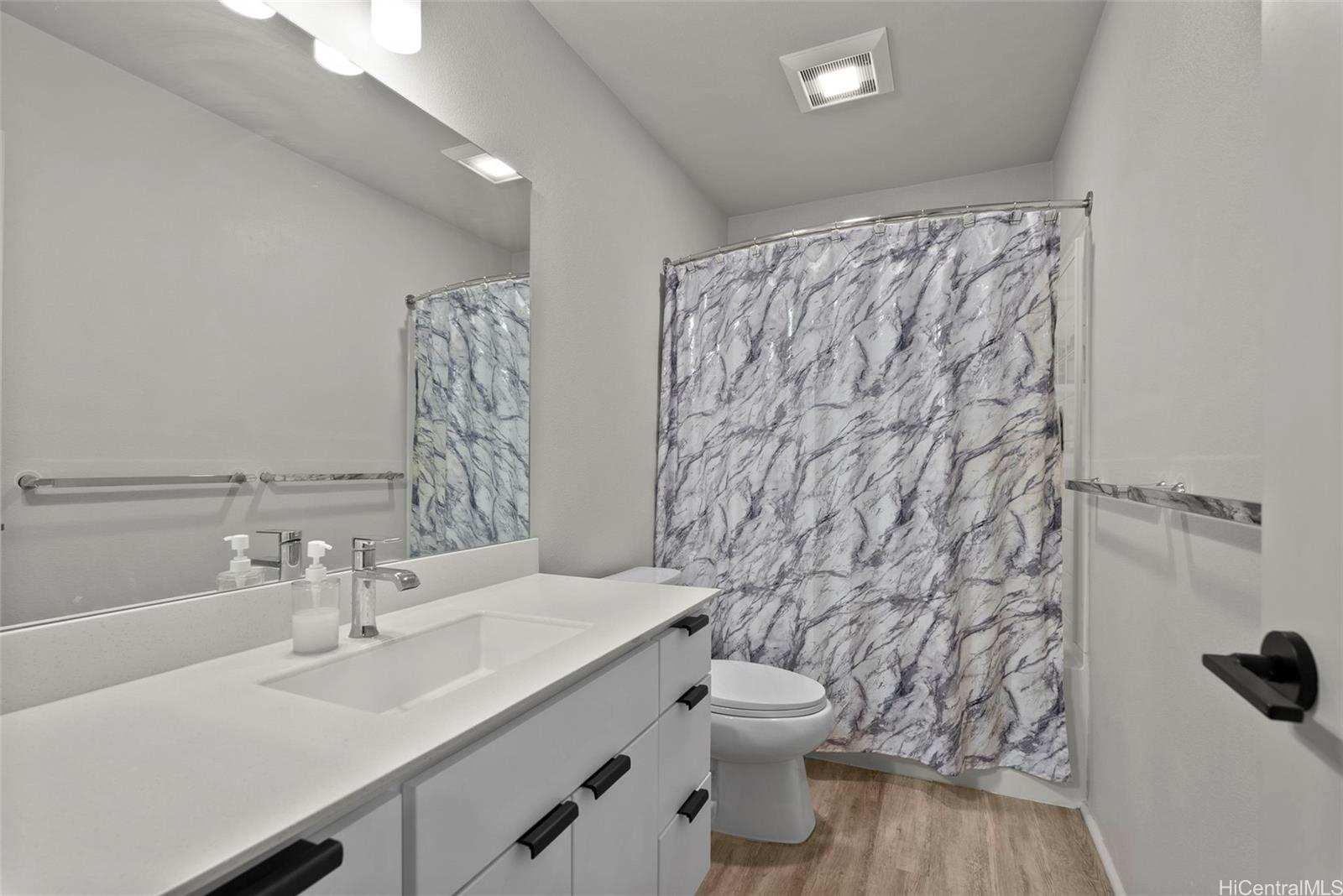 91-3575 Kamolehonua Street  Unit 920