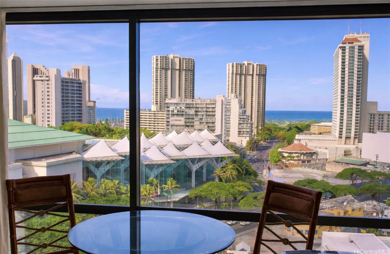1750 Kalakaua Avenue 1704
