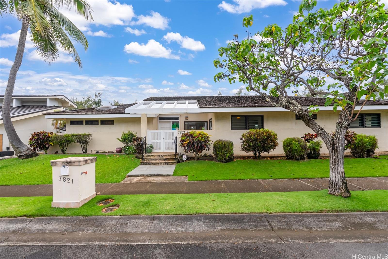 7821 Makaaoa Place