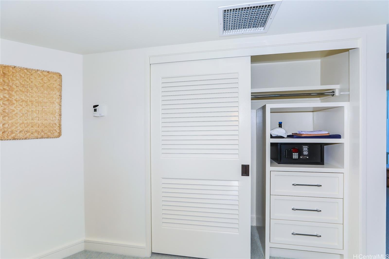 223 Saratoga Road  Unit 2005