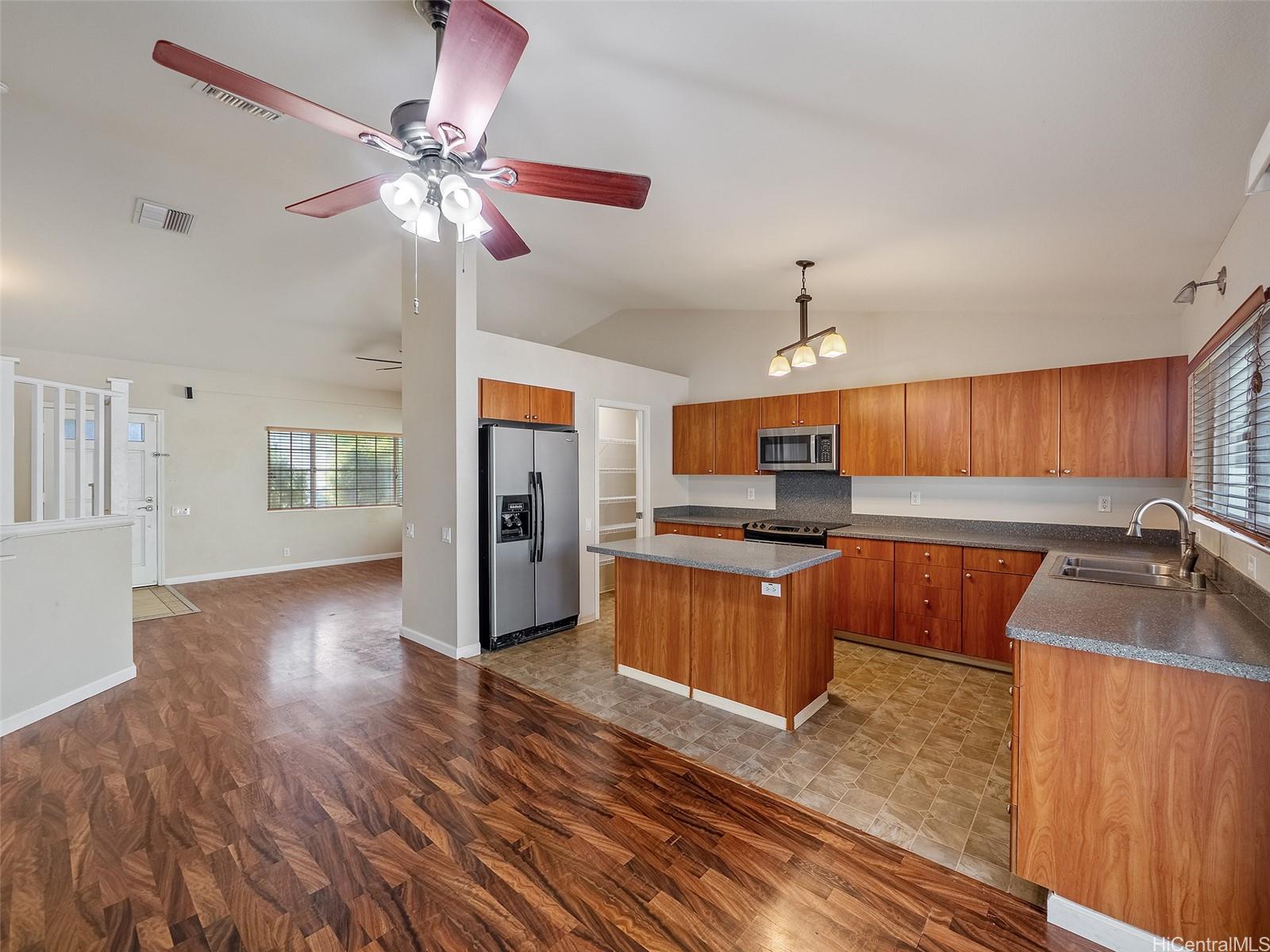 91-1043 Hookaahea Street