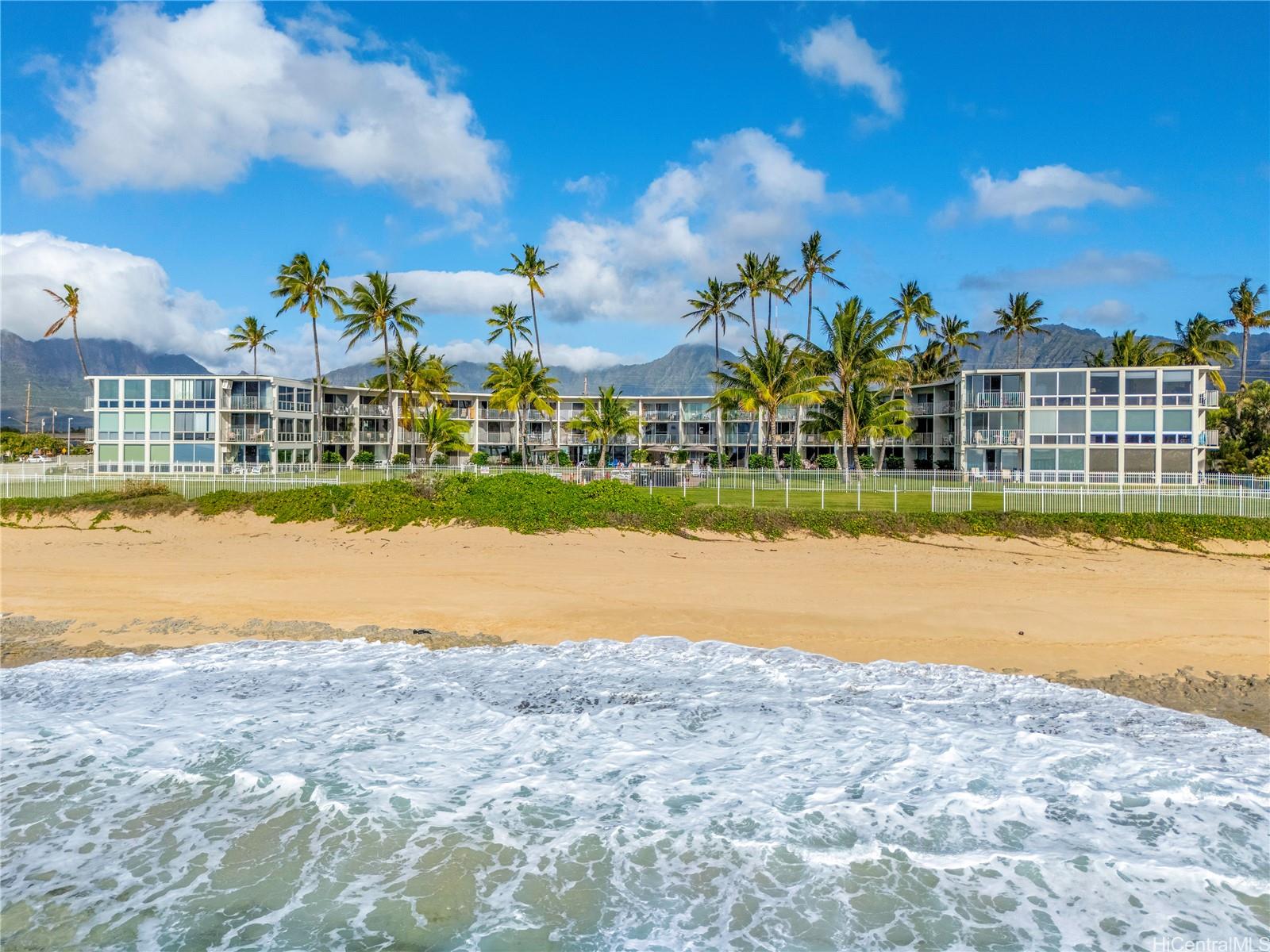 87-561 Farrington Highway  Unit 109