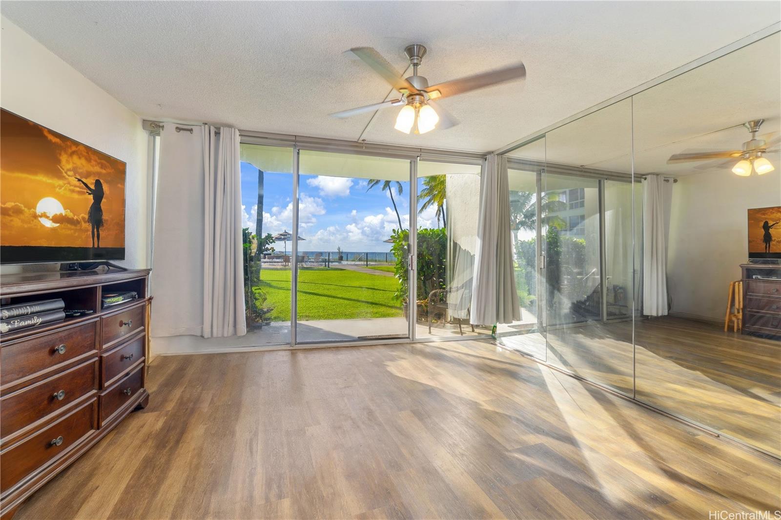 87-561 Farrington Highway  Unit 109