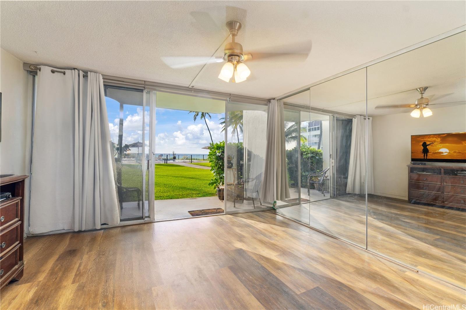 87-561 Farrington Highway  Unit 109