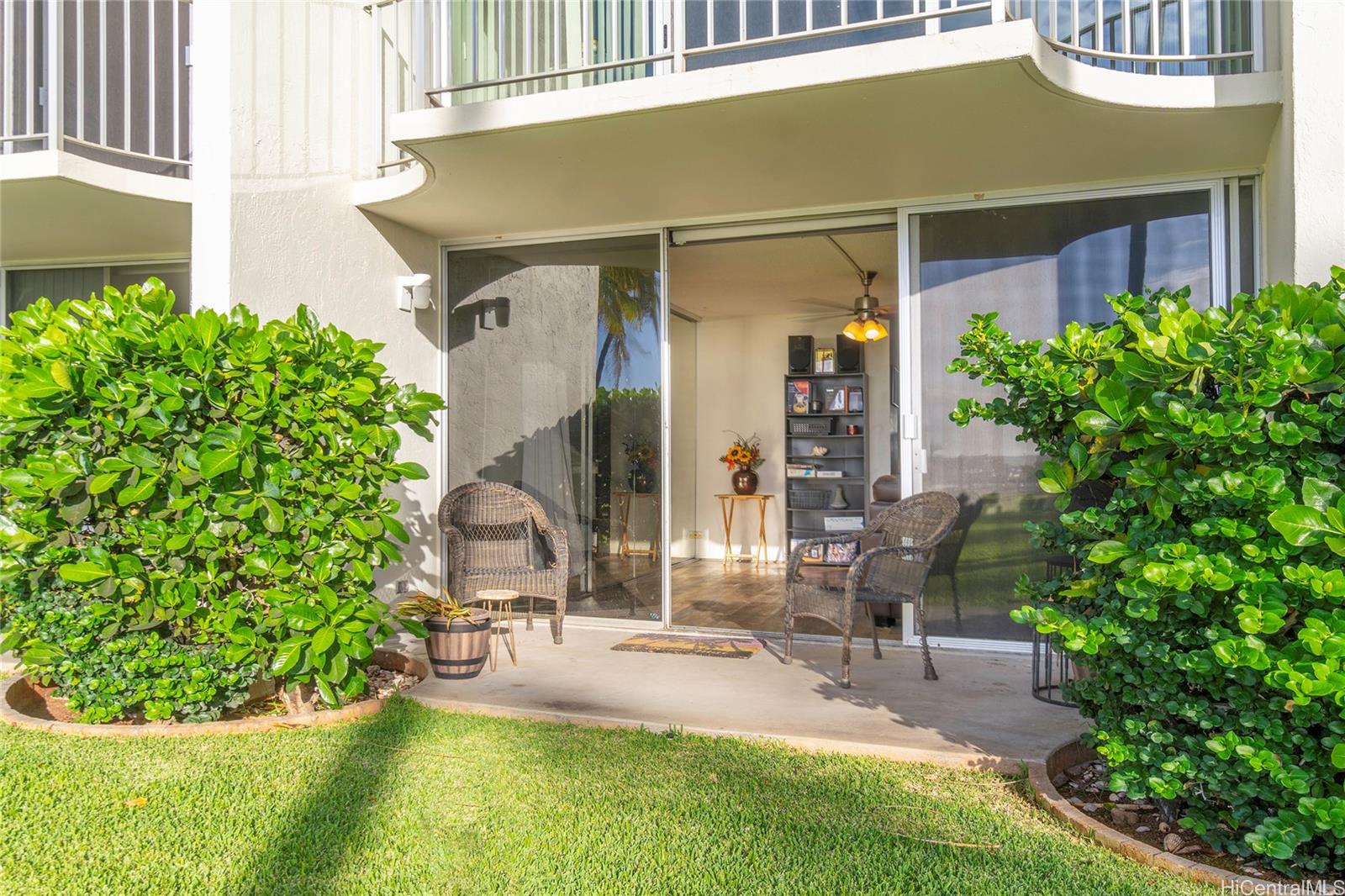 87-561 Farrington Highway  Unit 109