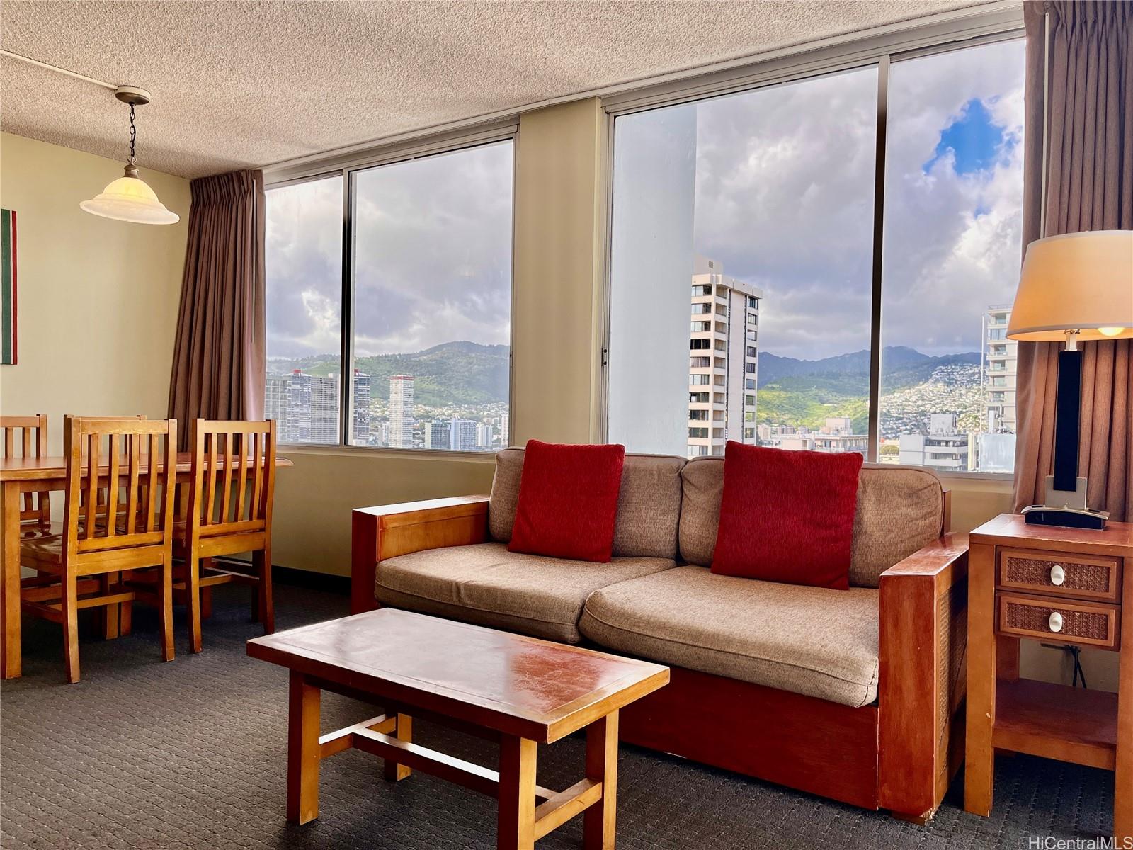 2427 Kuhio Avenue 2207