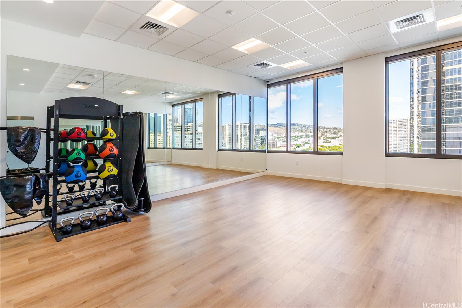 1515 Liona Street  Unit 708
