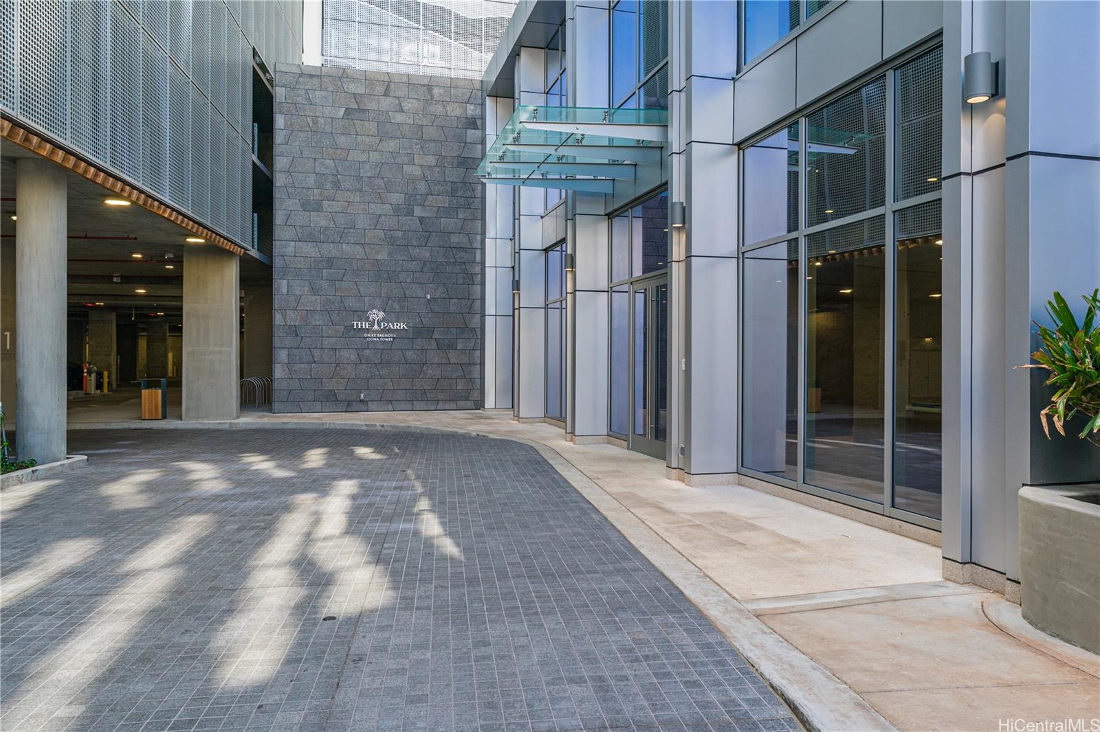 1515 Liona Street  Unit 708