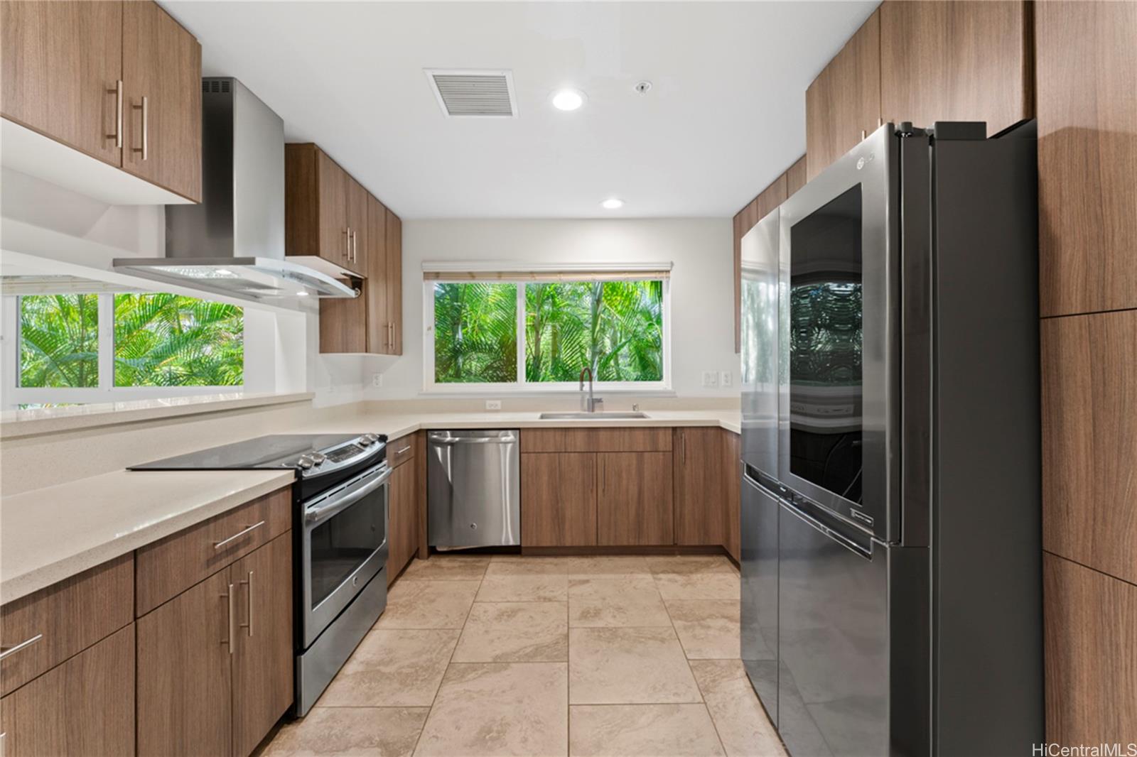 437 Kailua Road  Unit 6102