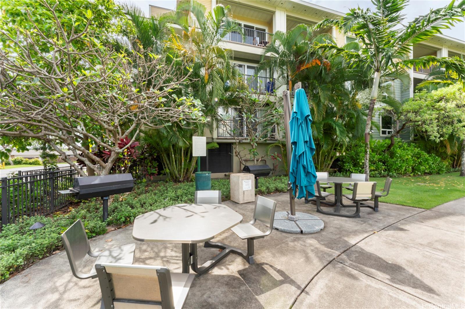 437 Kailua Road  Unit 6102