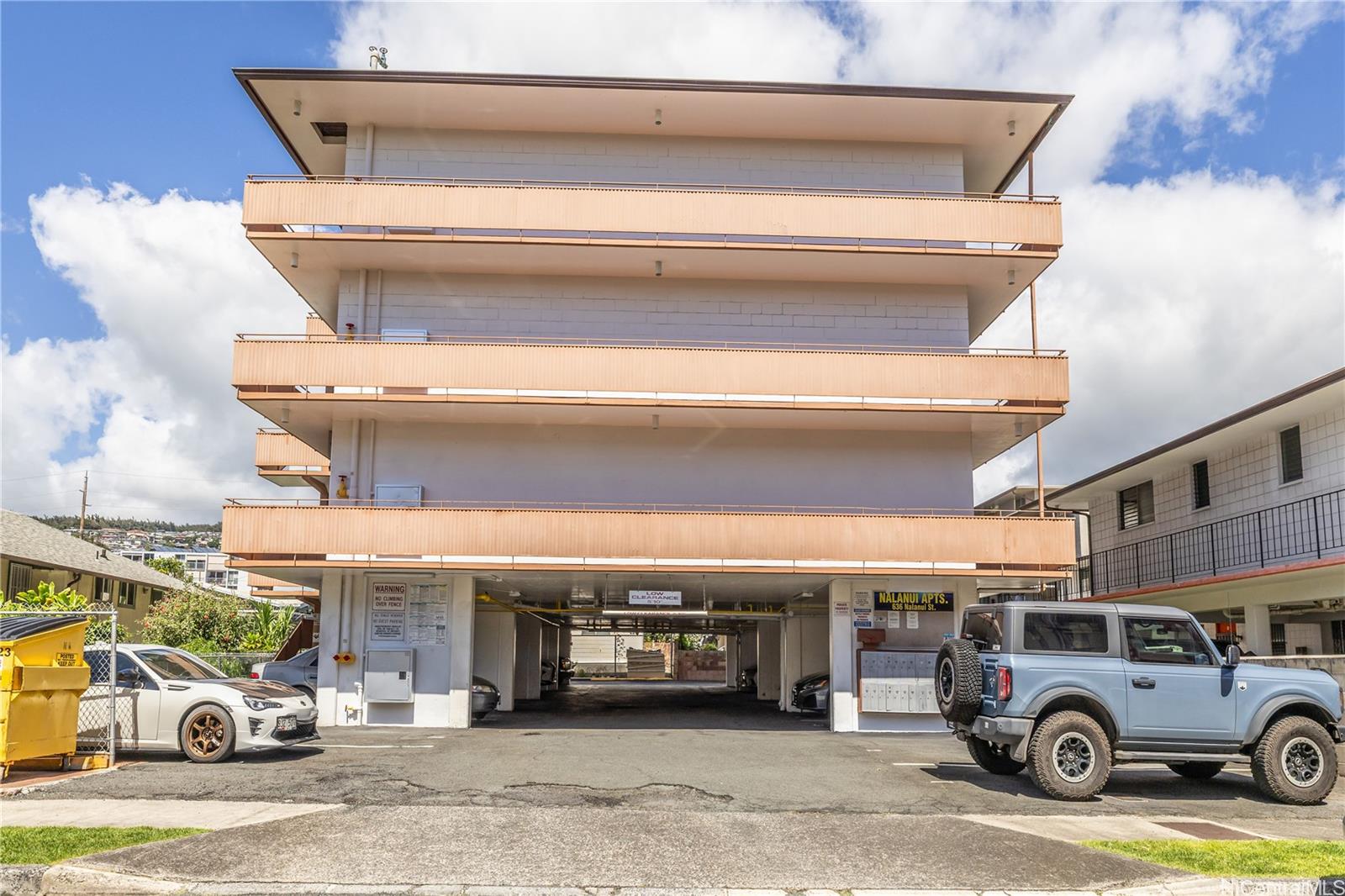 636 Nalanui Street  Unit 404