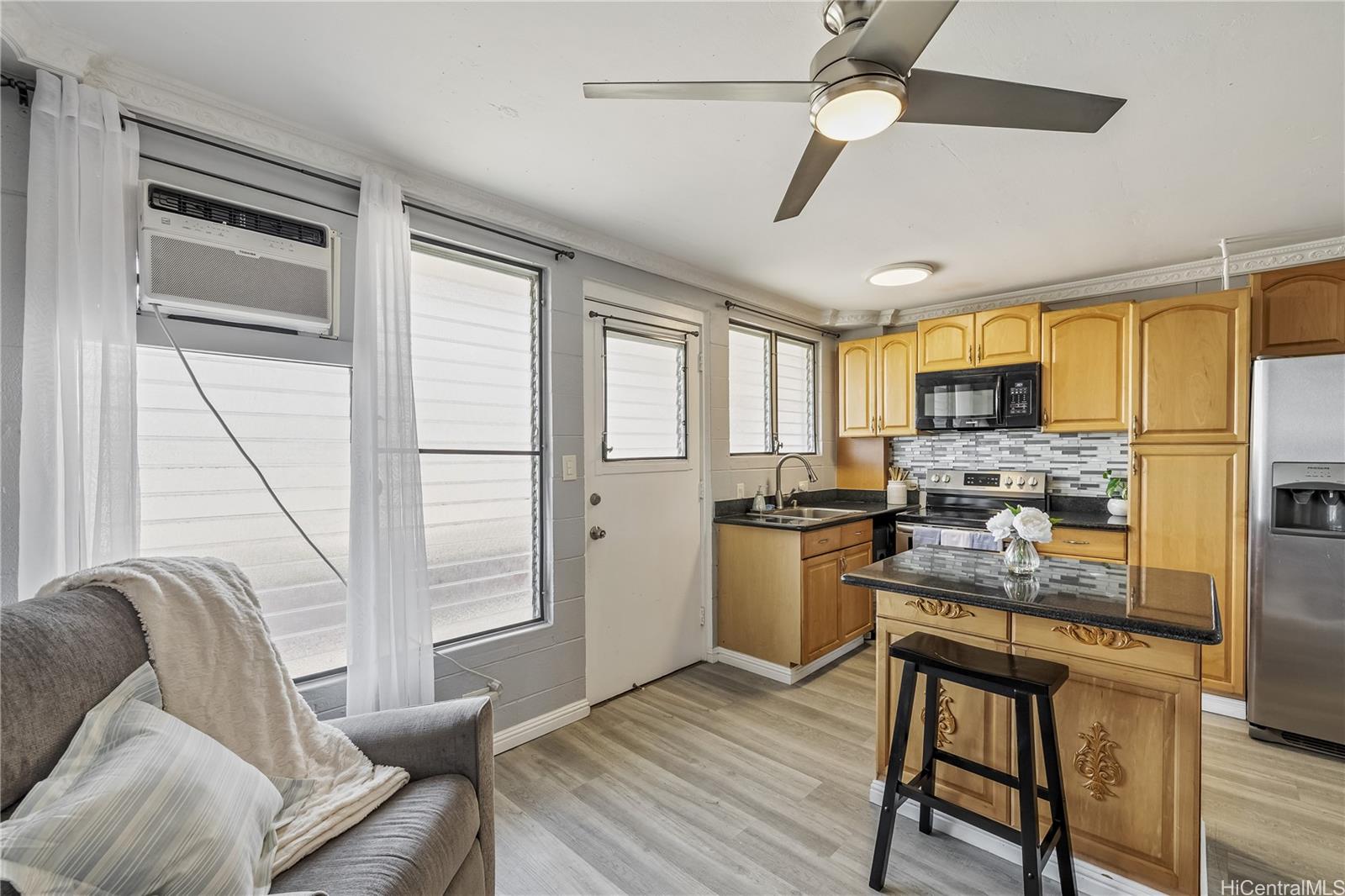 636 Nalanui Street  Unit 404