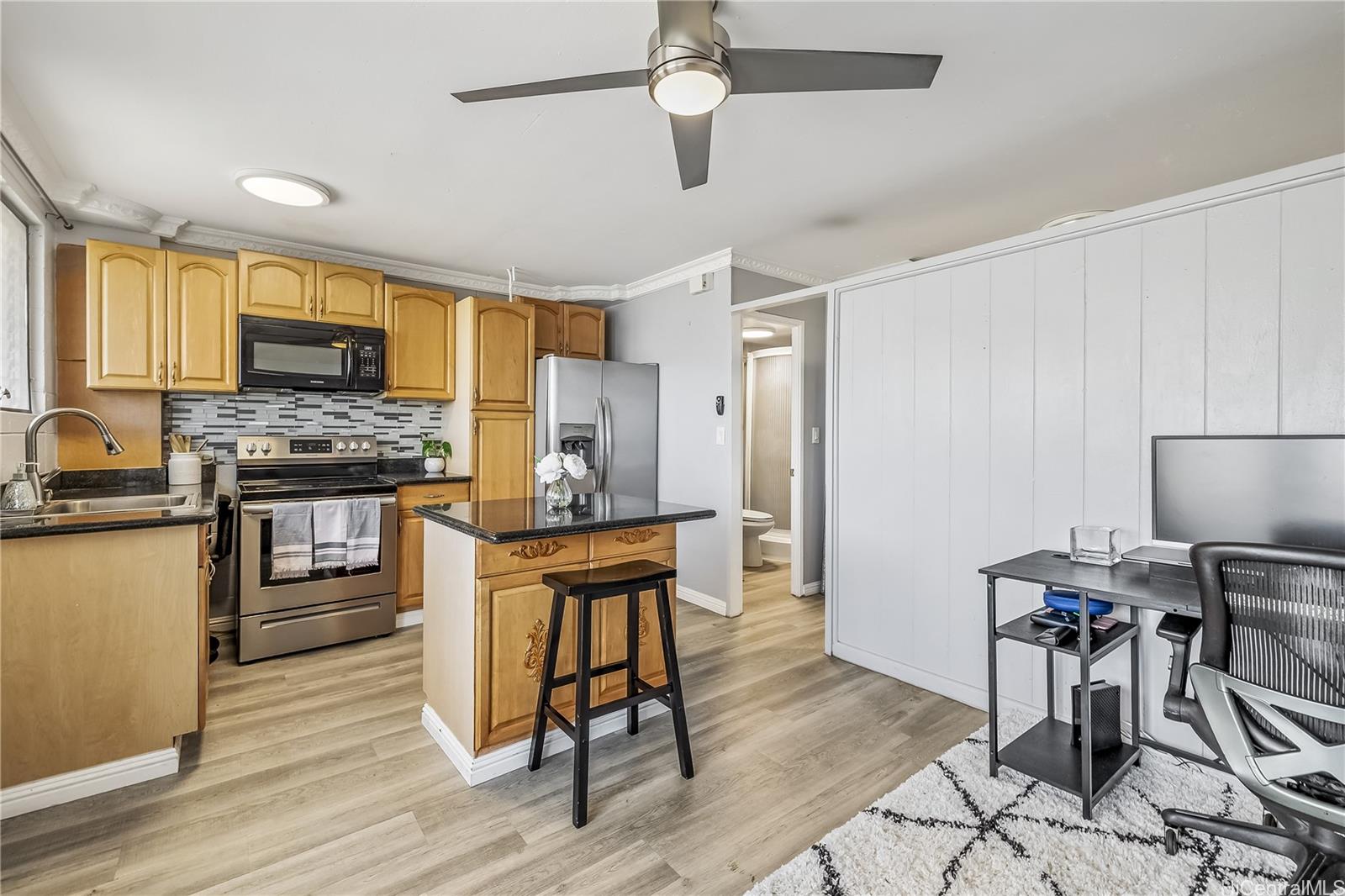 636 Nalanui Street  Unit 404