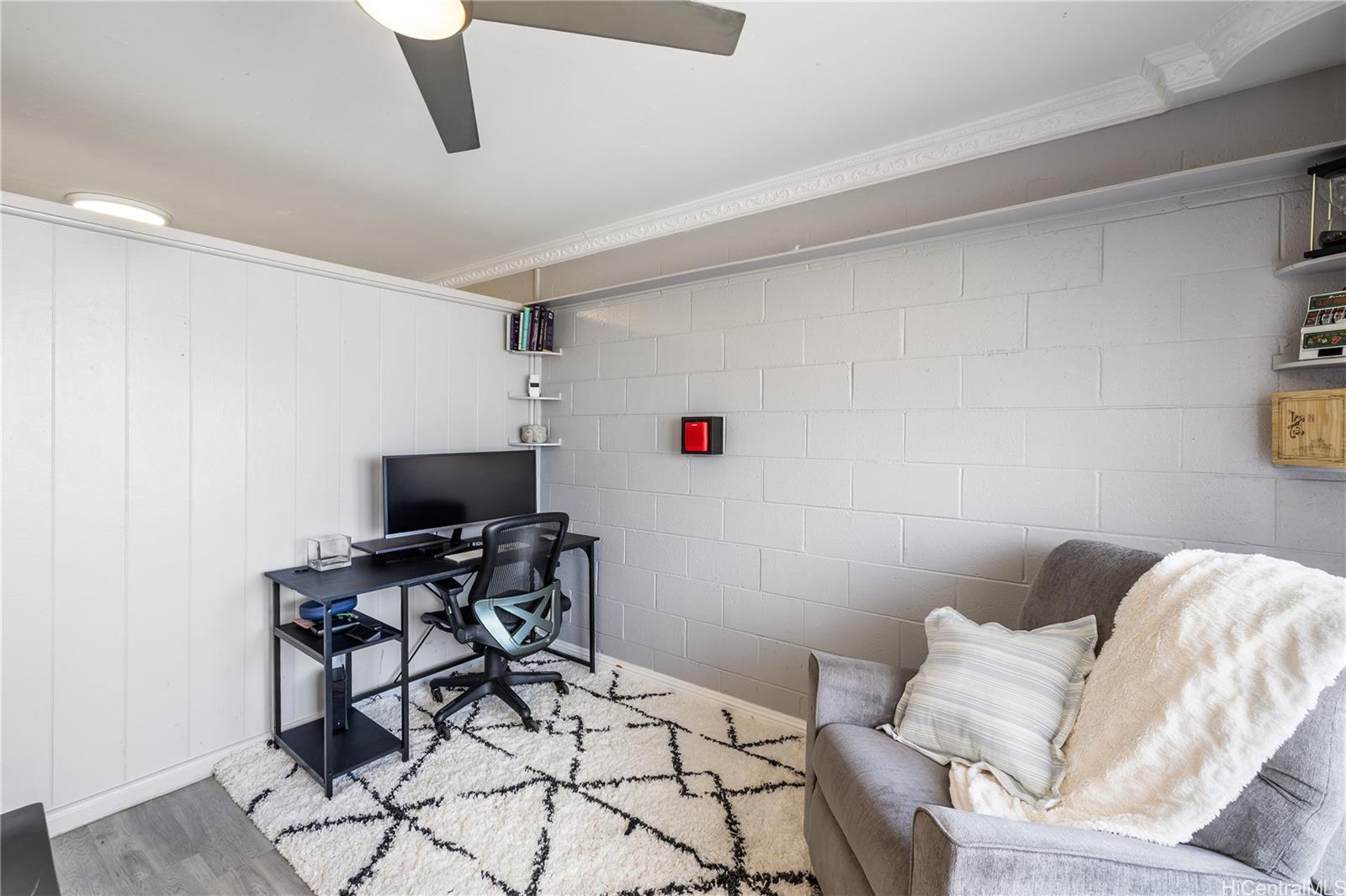 636 Nalanui Street  Unit 404