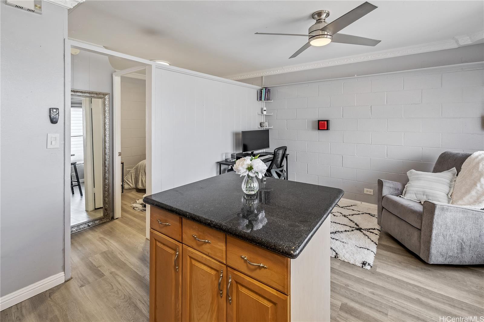 636 Nalanui Street  Unit 404