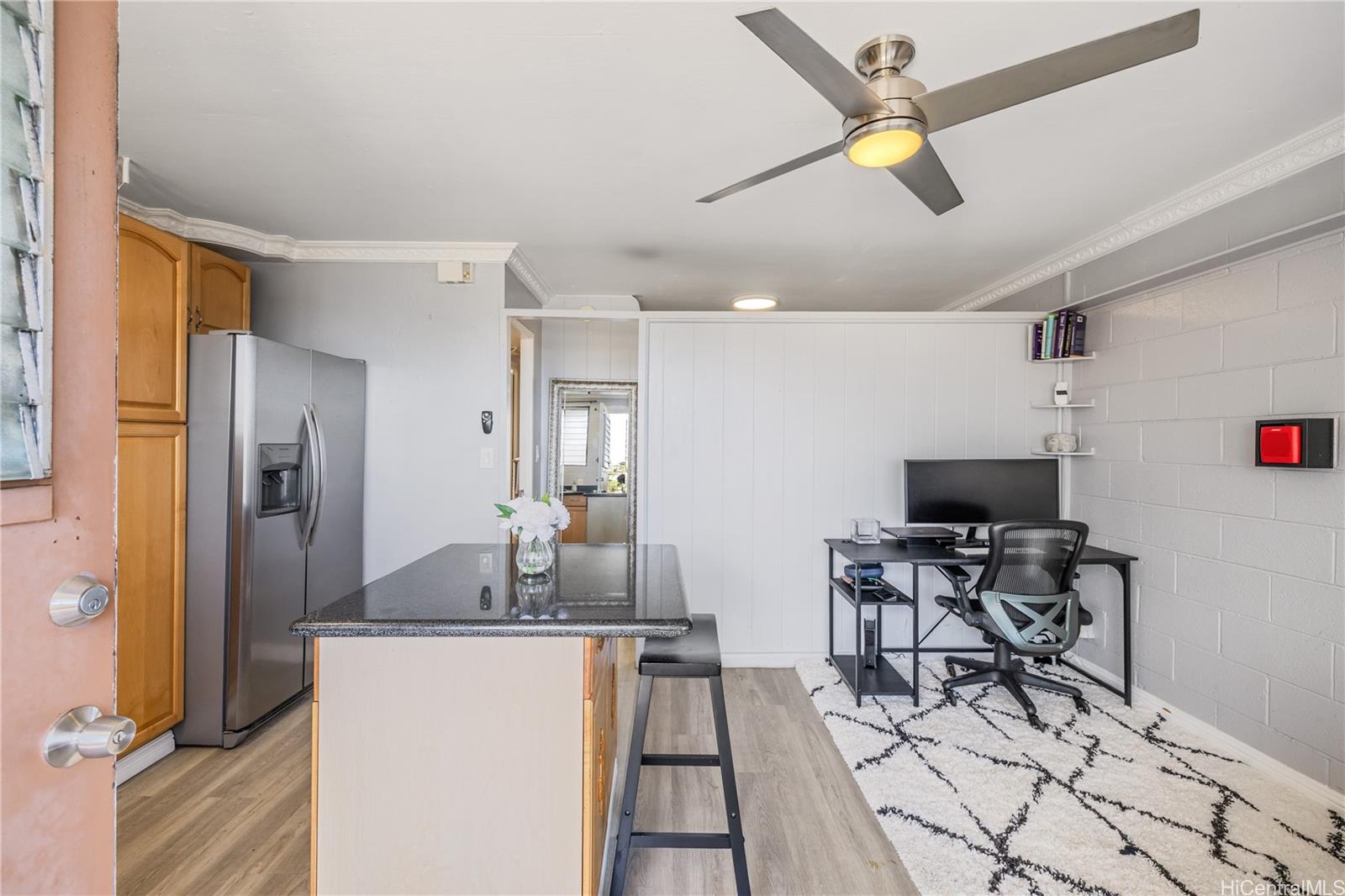 636 Nalanui Street  Unit 404