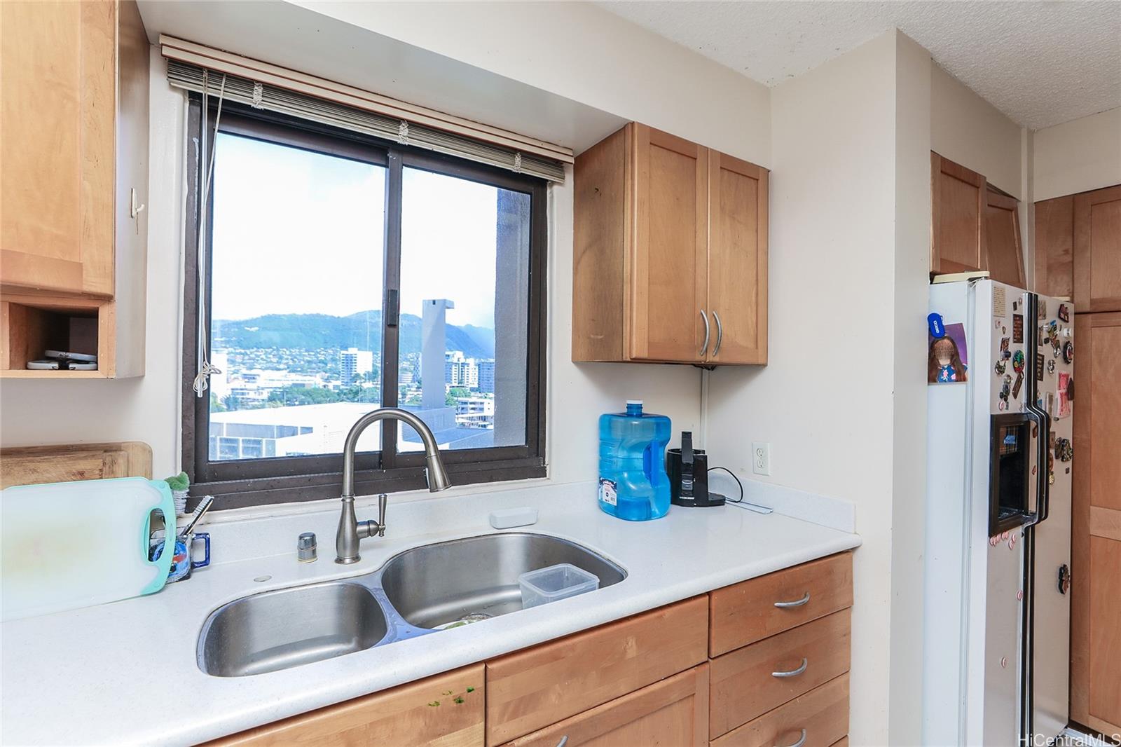 583 Kamoku Street  Unit DH1001
