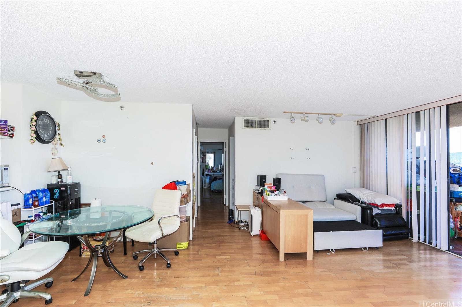 583 Kamoku Street  Unit DH1001