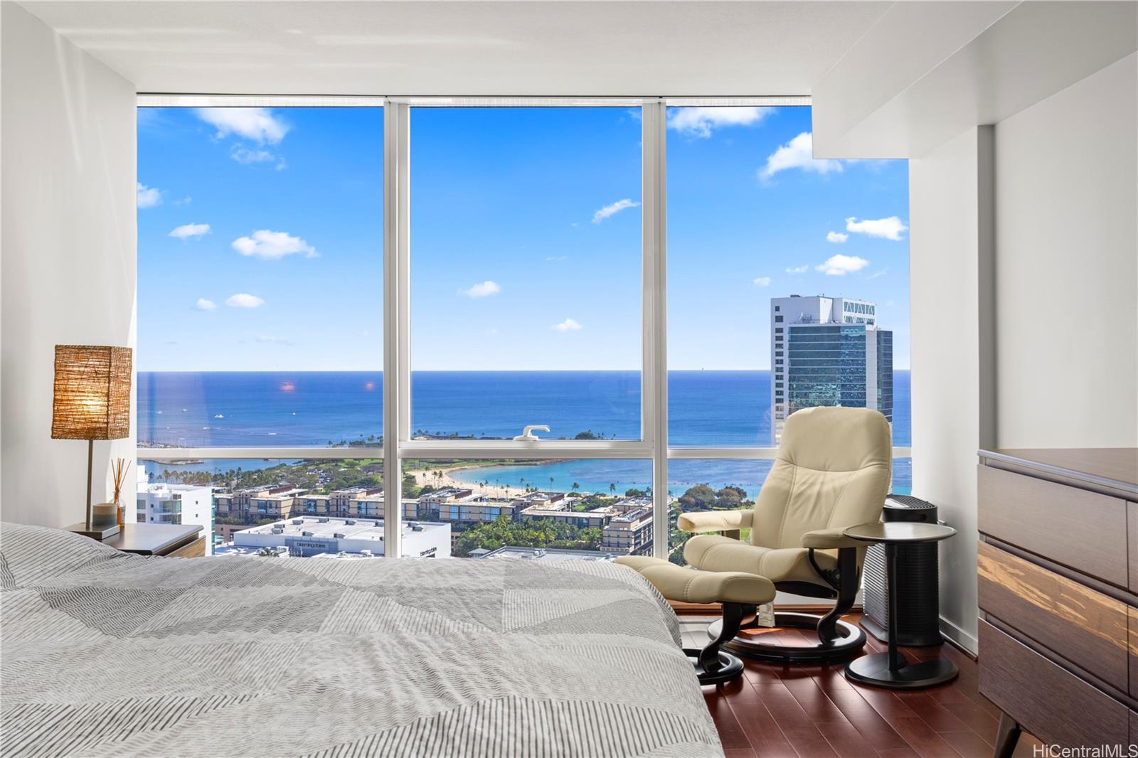 1296 Kapiolani Boulevard  Unit II4206
