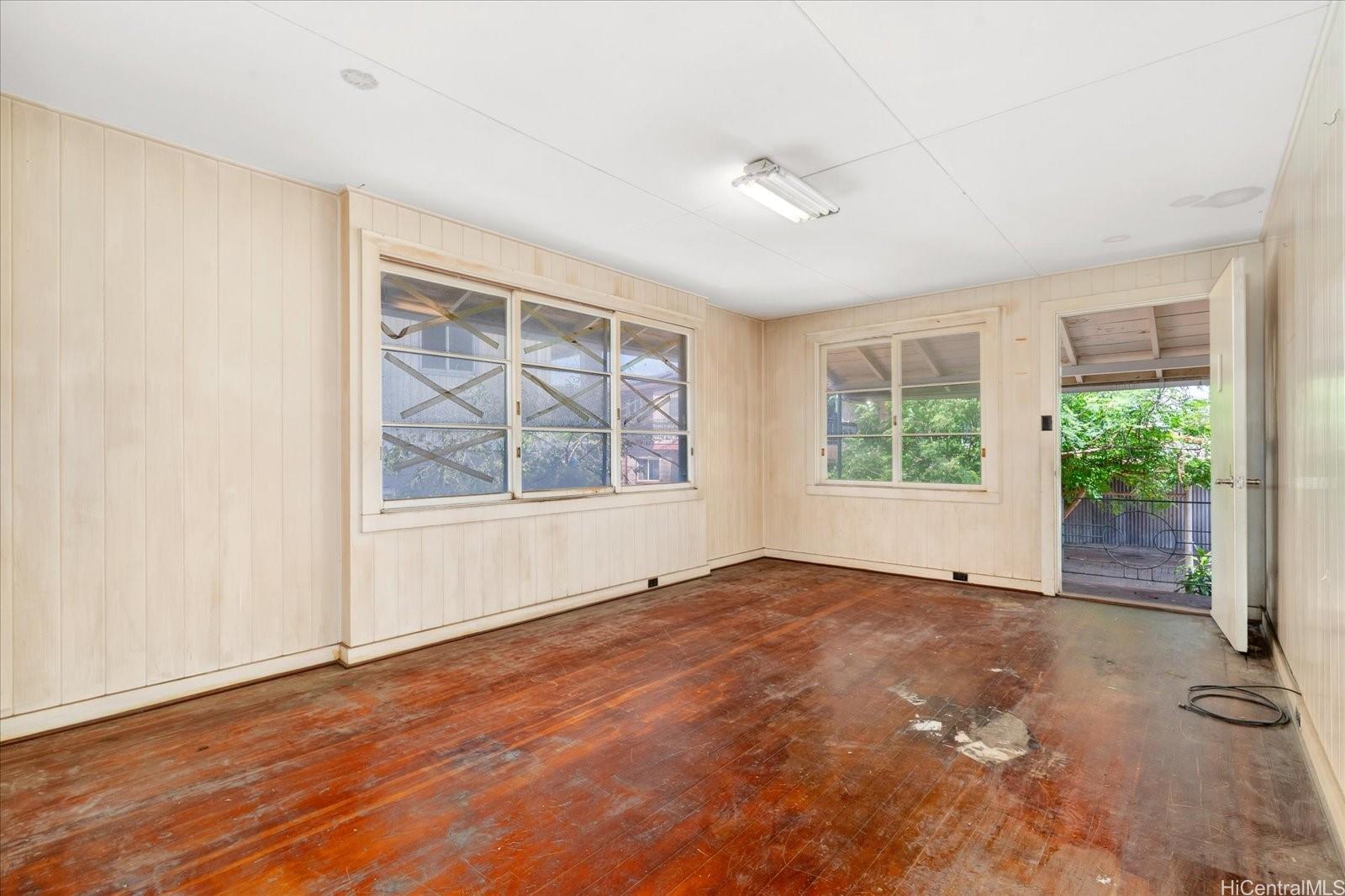 1929 Hanu Lane