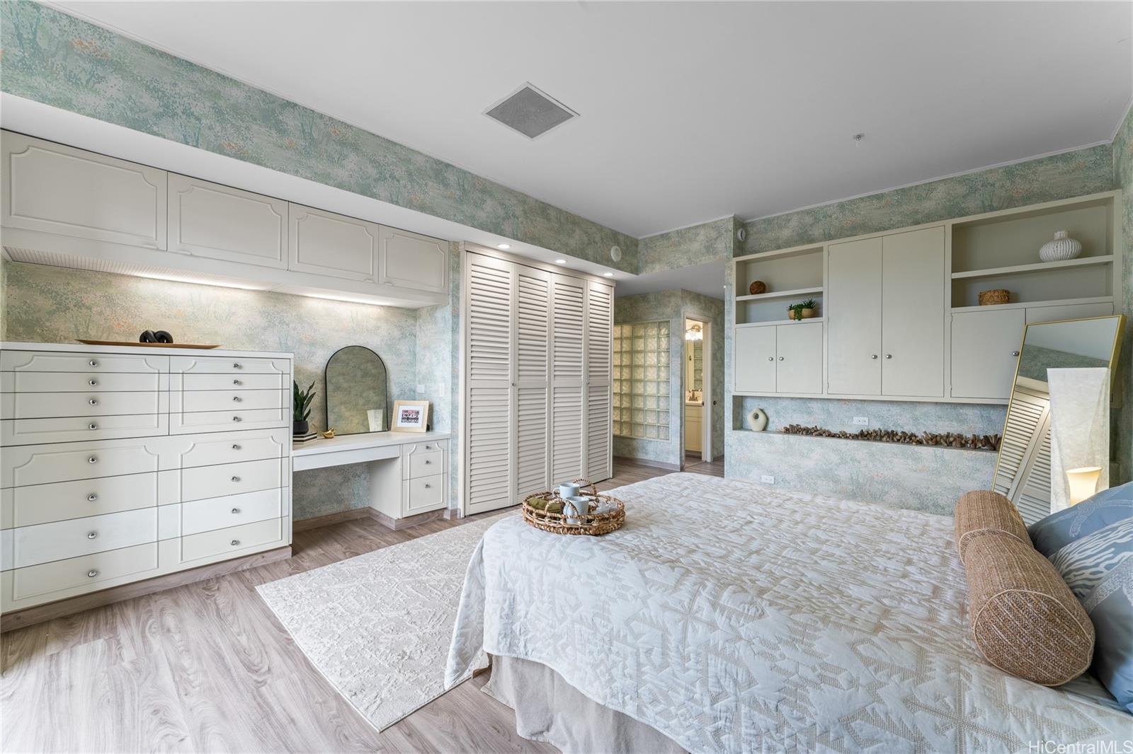1333 Heulu Street  Unit 1207/PH2