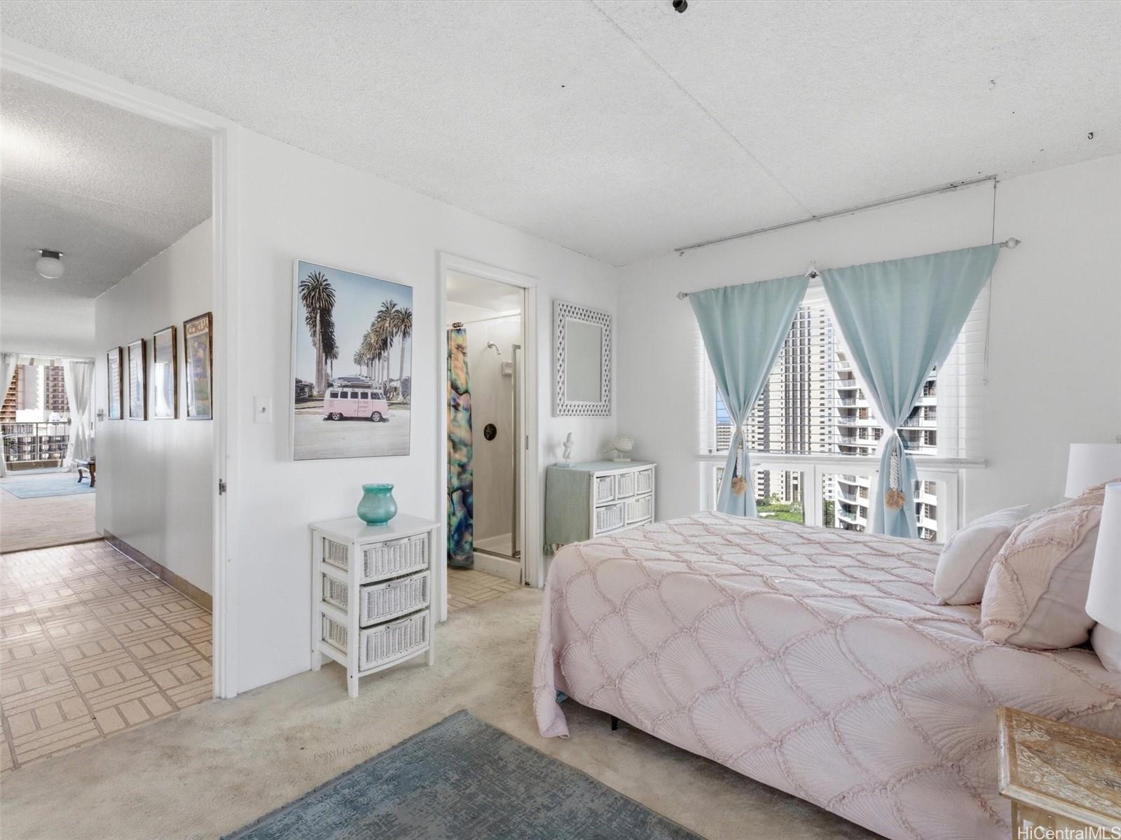 469 Ena Road  Unit 1901