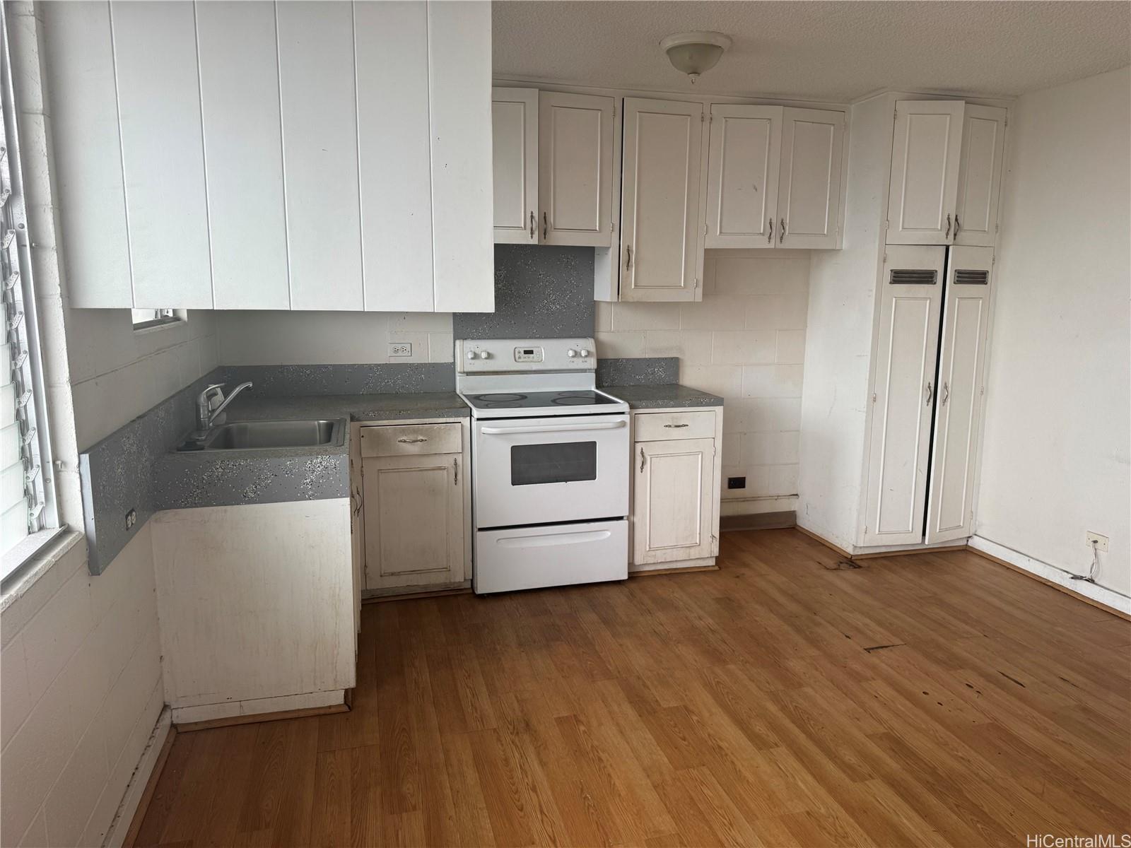 1516 Emerson Street  Unit 104