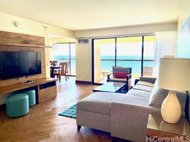 2470 Kalakaua Avenue 2401