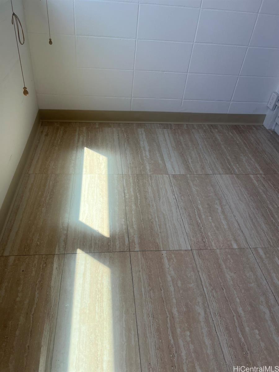 Photo 22 of 25