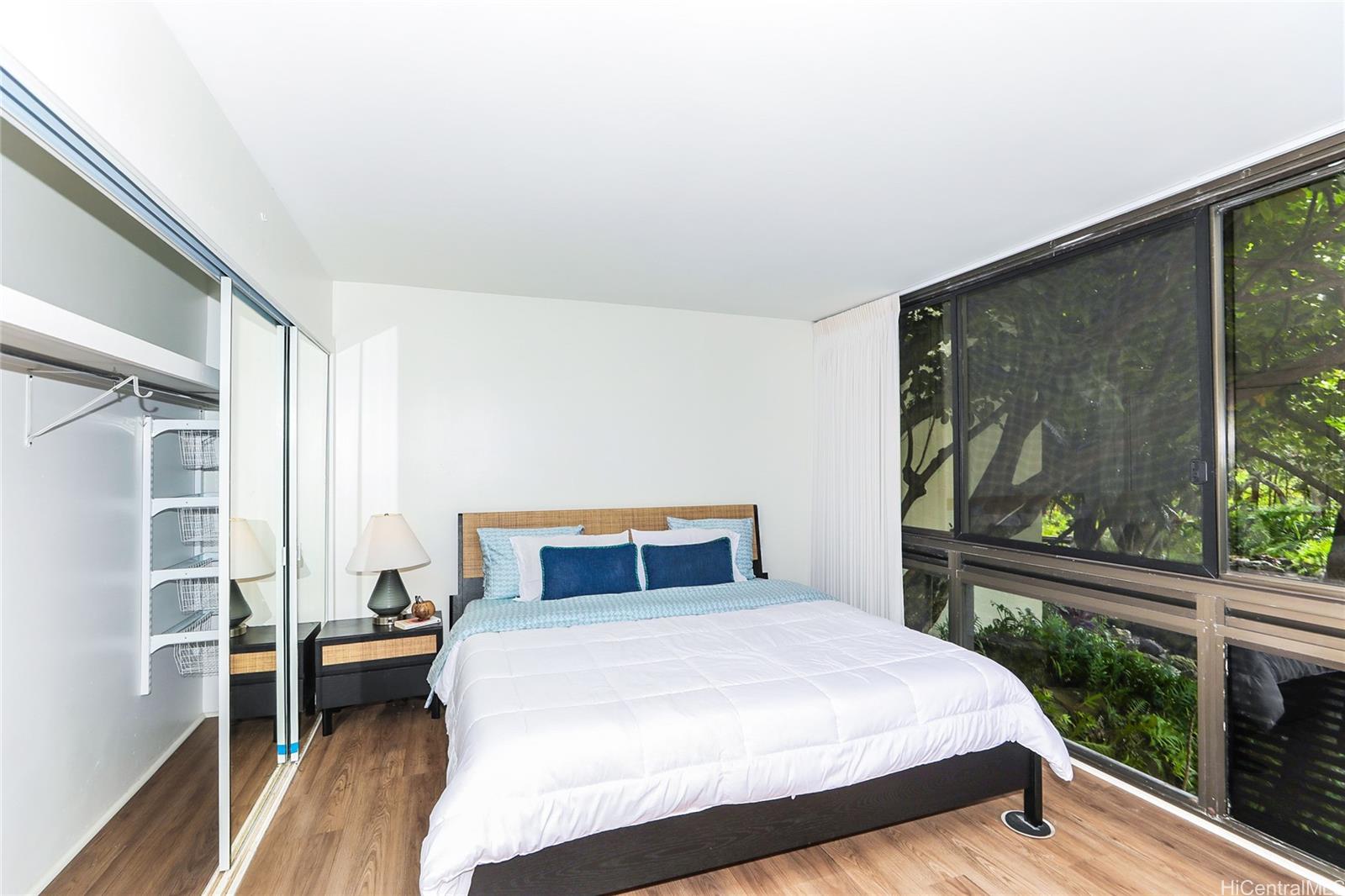 521 Hahaione Street  Unit 2/1F