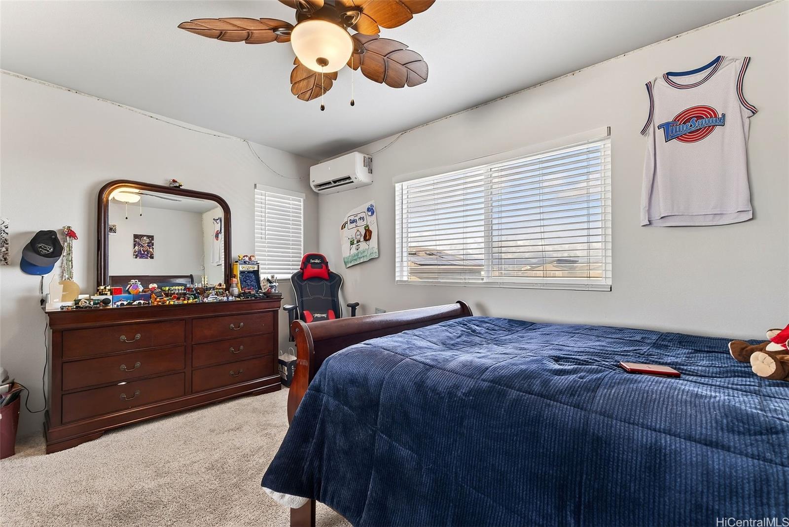 Photo 20 of 25