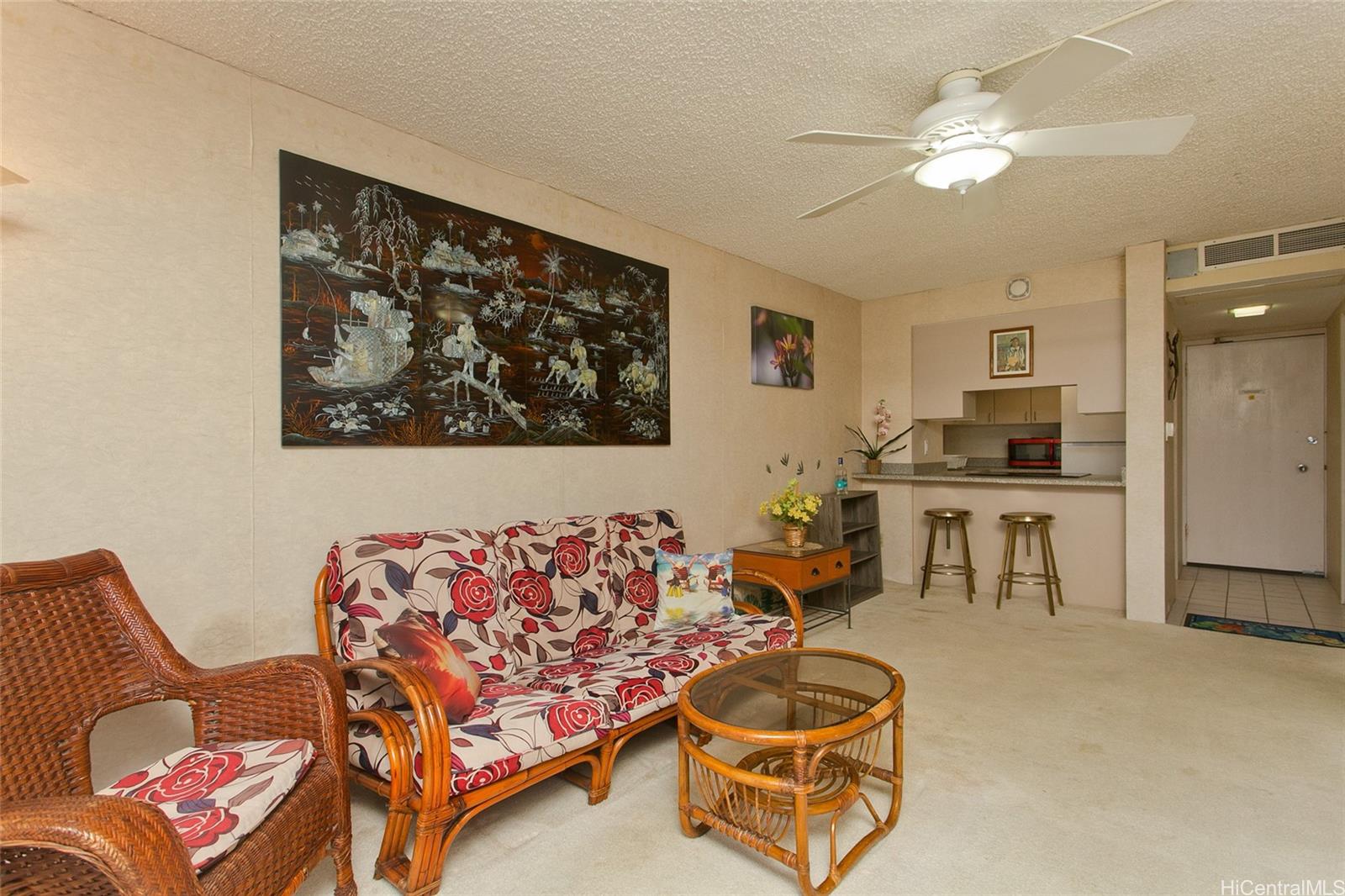 Photo 3 of 21