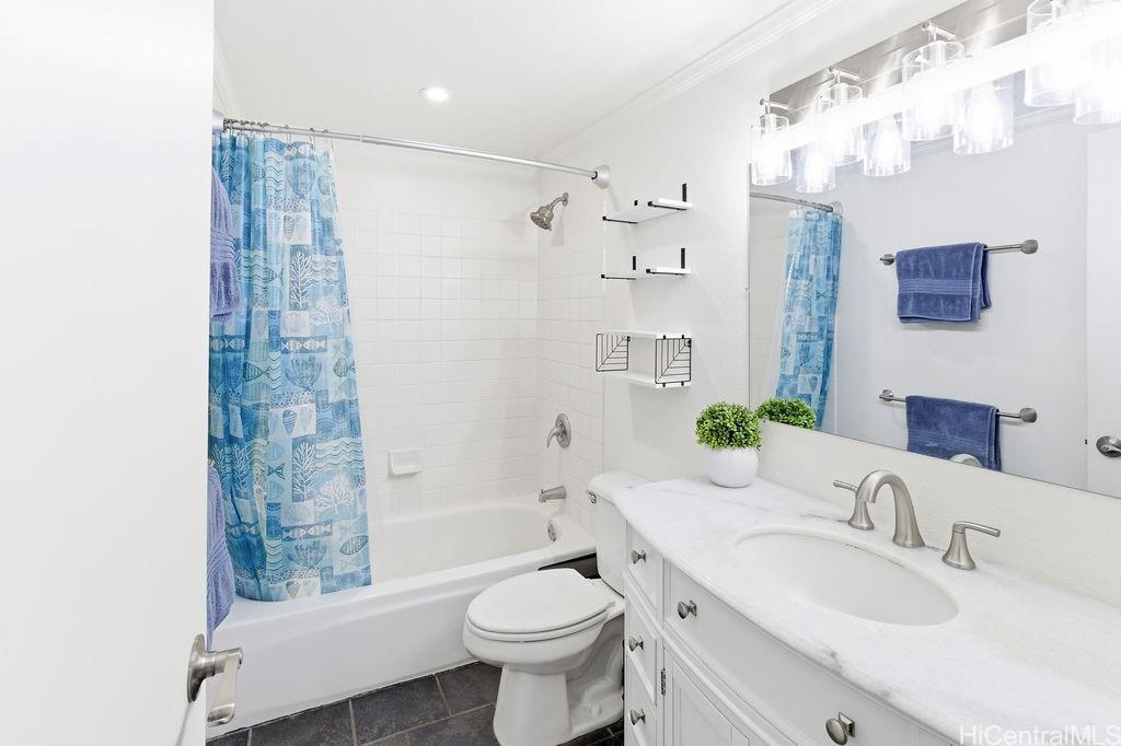 91-1040 Kaiau Avenue  Unit 12F