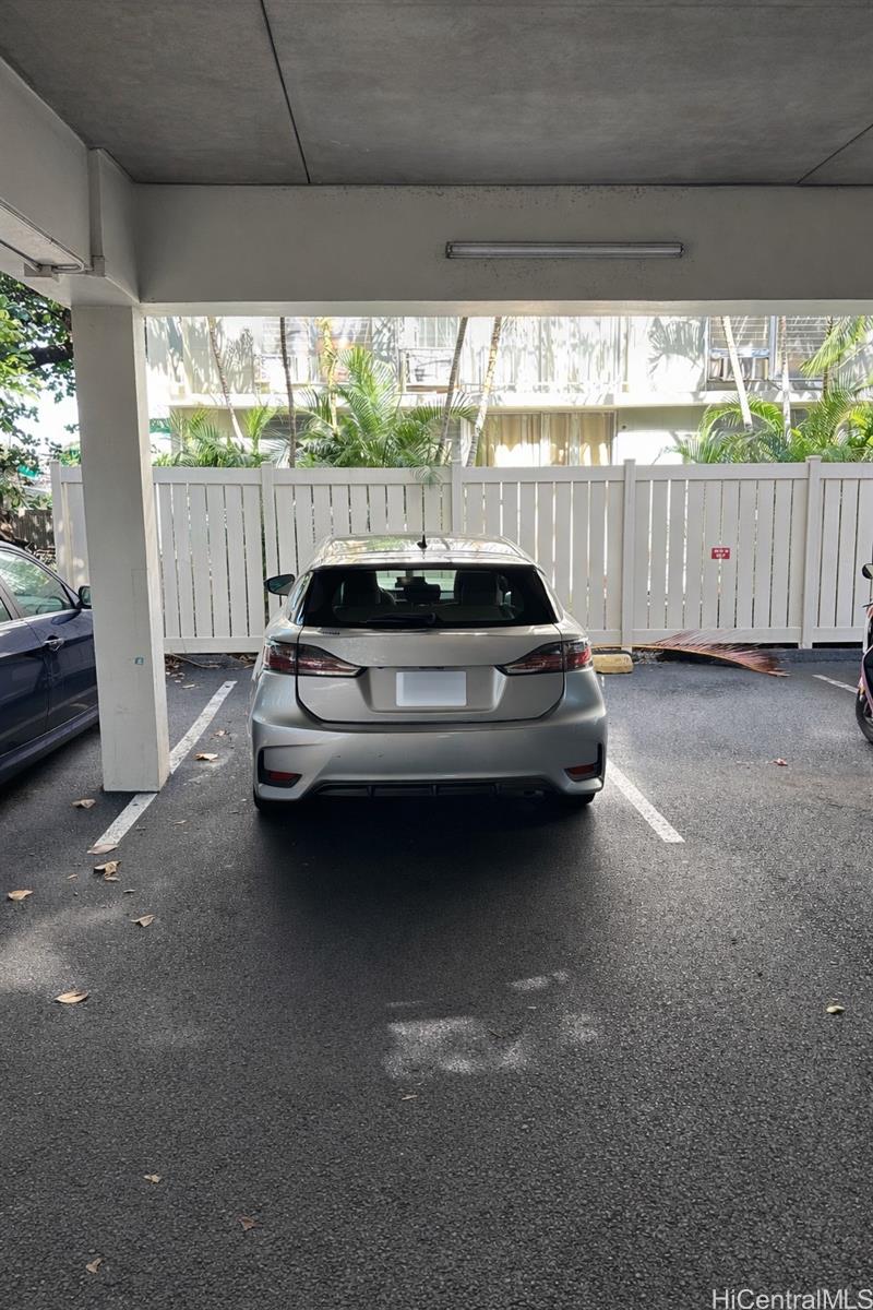 2845 Waialae Avenue  Unit 321