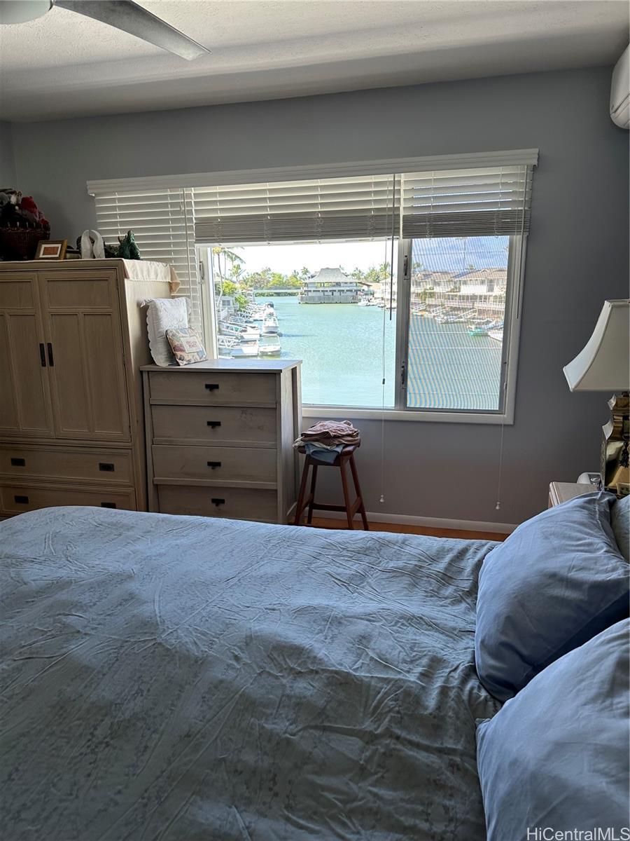 Photo 18 of 18