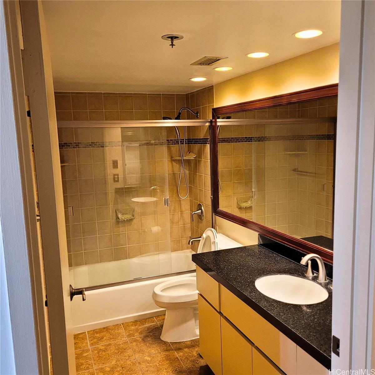 581 Kamoku Street  Unit 908