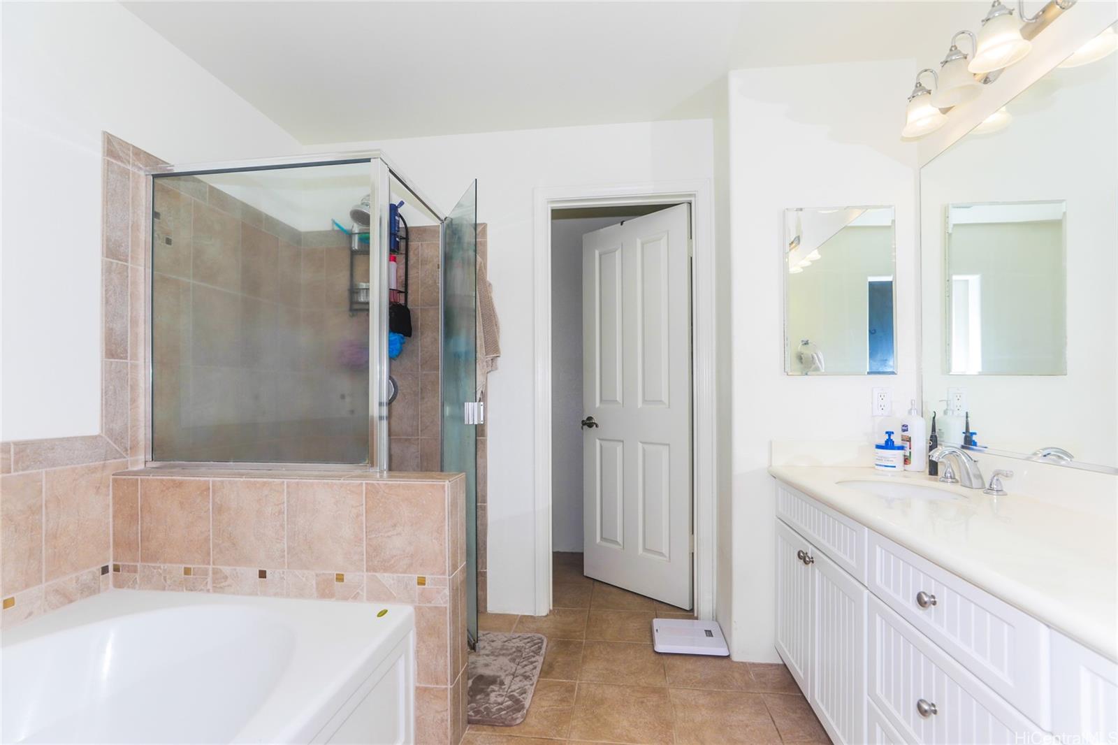 91-2077 Kaioli Street  Unit 1002