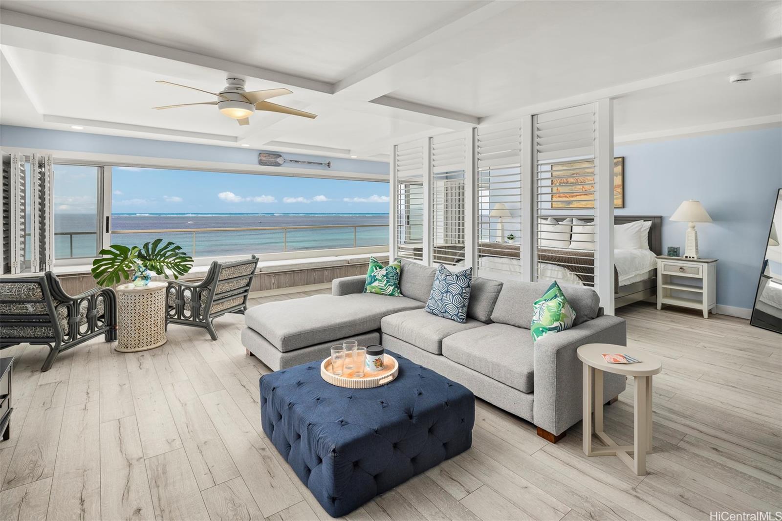 2895 Kalakaua Avenue  Unit 1402