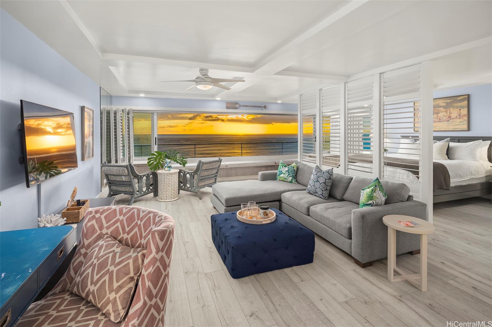 2895 Kalakaua Avenue  Unit 1402