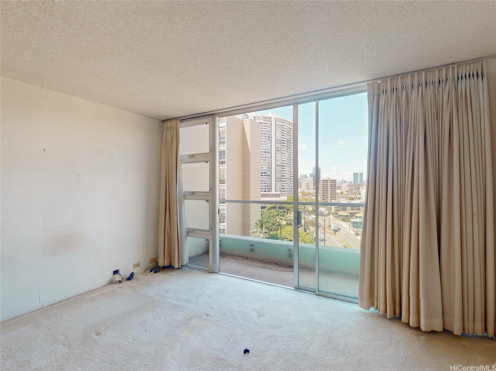555 University Avenue  Unit 1205